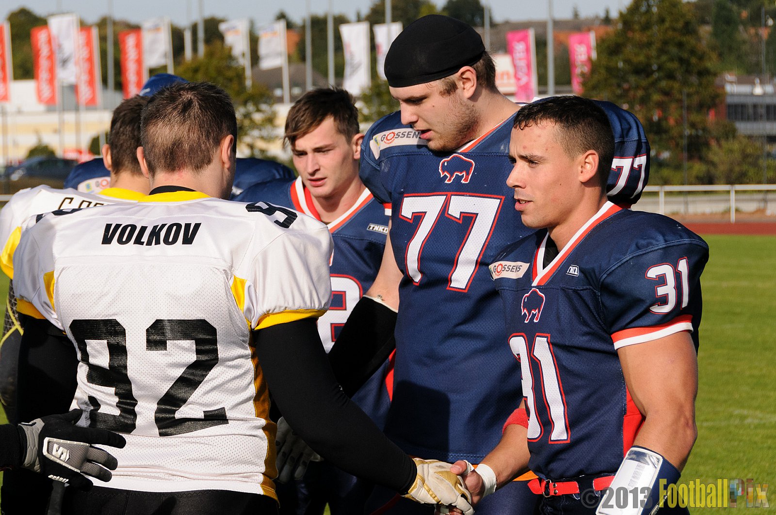 Kreis Heinsberg Bisons vs. Düsseldorf Bulldozer - 03.10.2013 Kreis Heinsberg Bisons vs. Düsseldorf Bulldozer (6:36) 