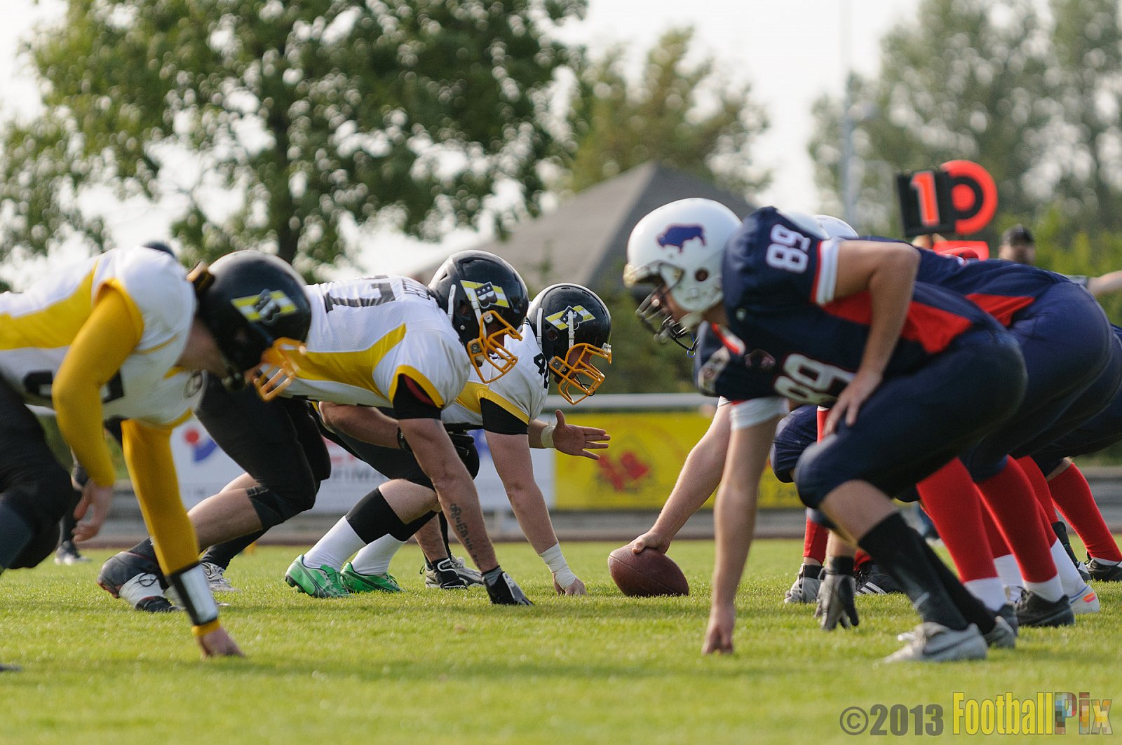 Kreis Heinsberg Bisons vs. Düsseldorf Bulldozer - 03.10.2013 Kreis Heinsberg Bisons vs. Düsseldorf Bulldozer (6:36) 