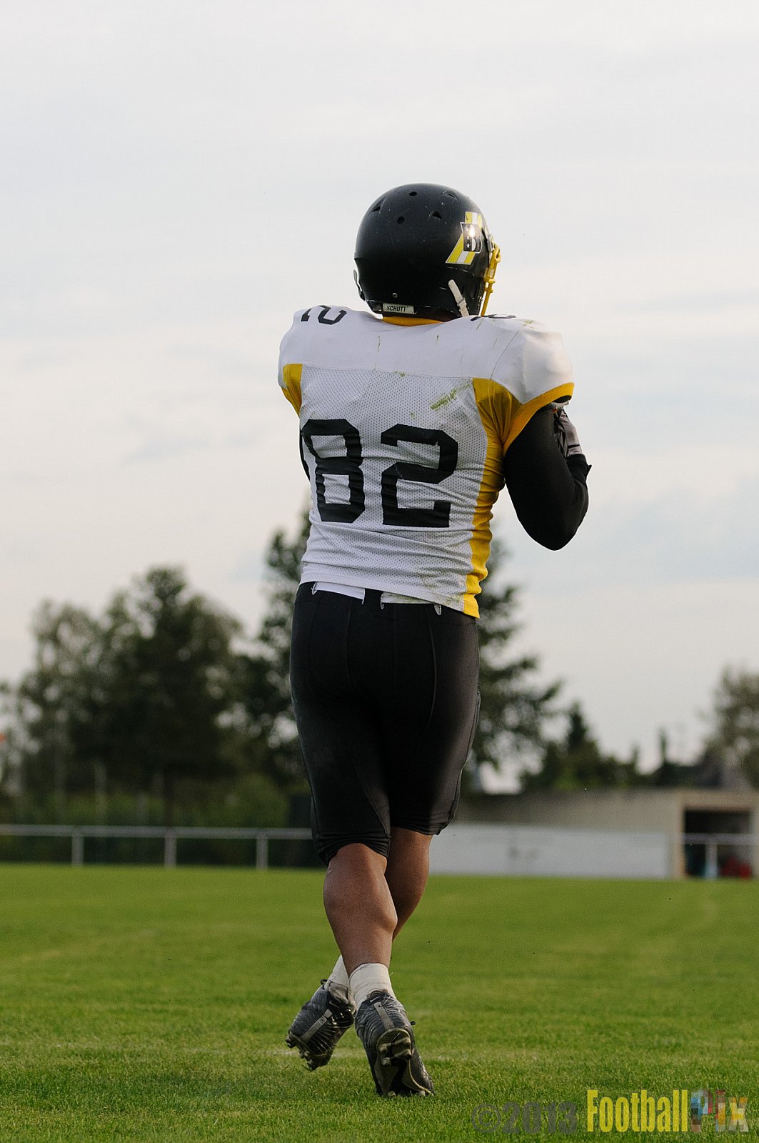 Kreis Heinsberg Bisons vs. Düsseldorf Bulldozer - 03.10.2013 Kreis Heinsberg Bisons vs. Düsseldorf Bulldozer (6:36) 