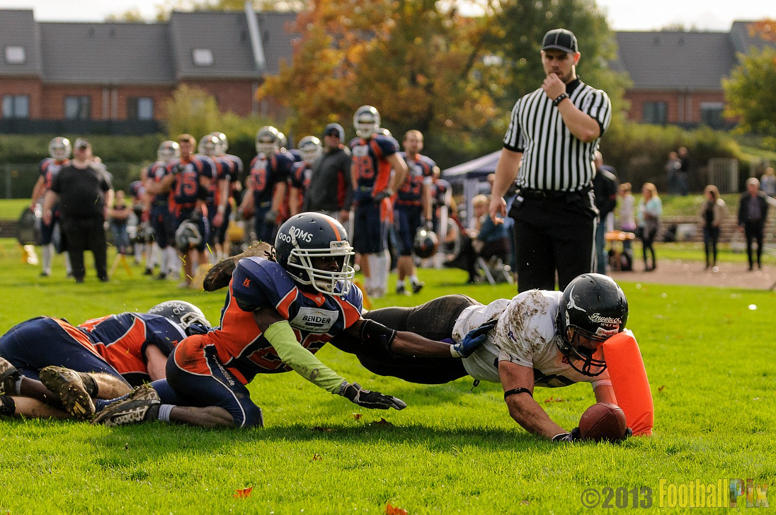 Leverkusen Tornados vs. Langenfeld Longhorns - 26.10.2013 Leverkusen Tornados vs. Langenfeld Longhorns (6:40) 
