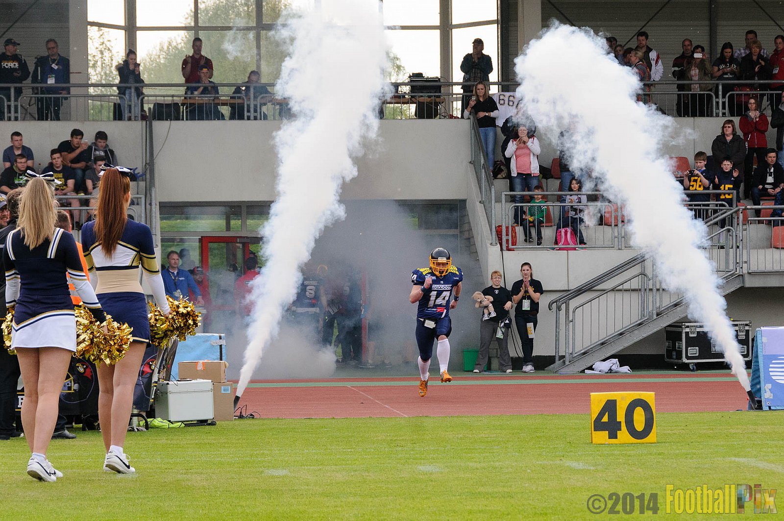 Essen Assindia Cardinals vs. Köln Falcons - 12.04.2014 Essen Assindia Cardinals vs. Köln Falcons (9:61)