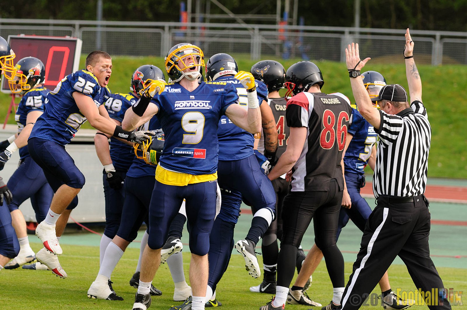 Essen Assindia Cardinals vs. Köln Falcons - 12.04.2014 Essen Assindia Cardinals vs. Köln Falcons (9:61)