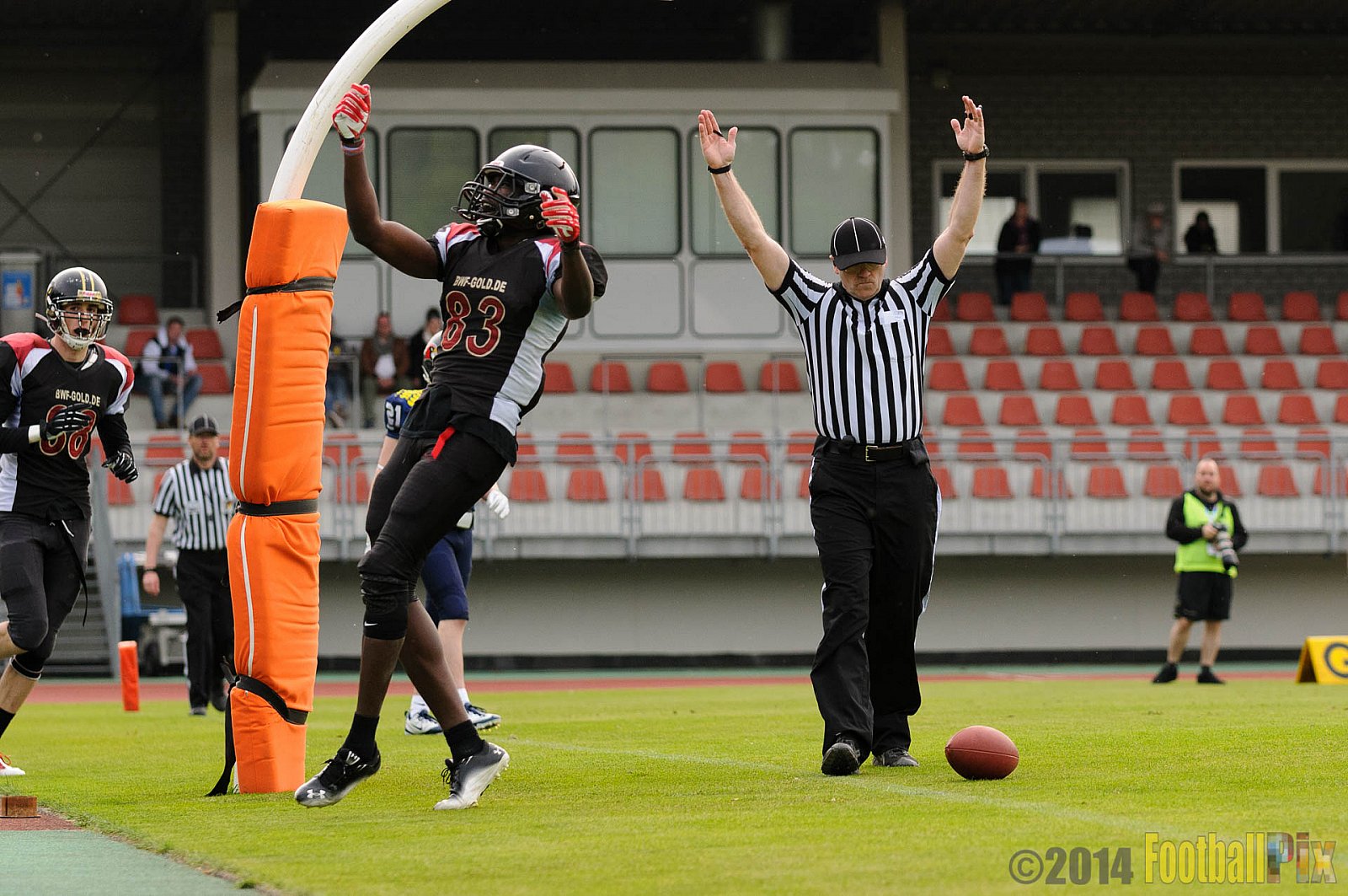 Essen Assindia Cardinals vs. Köln Falcons - 12.04.2014 Essen Assindia Cardinals vs. Köln Falcons (9:61)