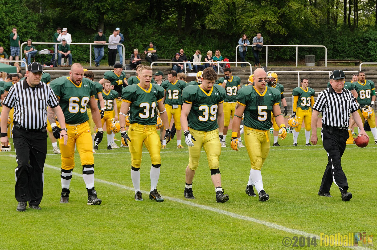 Cologne Crocodiles vs. Bielefeld Bulldogs - 26.04.2014 GFL2 Nord: Cologne Crocodiles vs. Bielefeld Bulldogs (27:49)