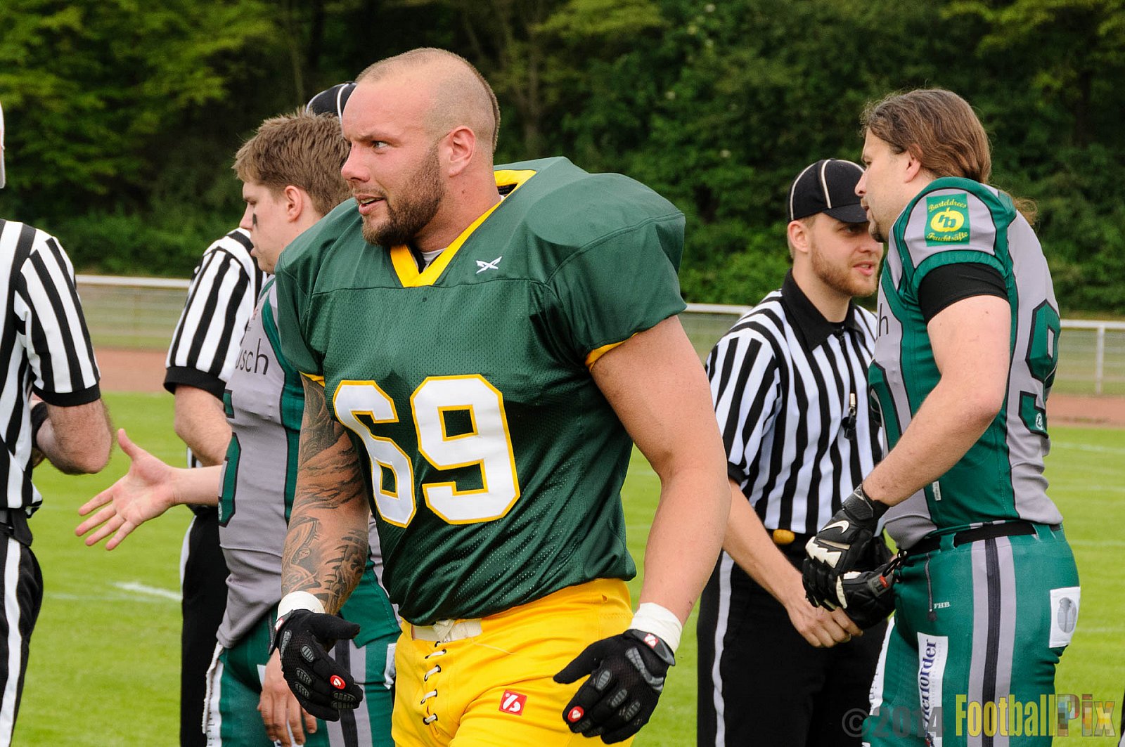 Cologne Crocodiles vs. Bielefeld Bulldogs - 26.04.2014 GFL2 Nord: Cologne Crocodiles vs. Bielefeld Bulldogs (27:49)