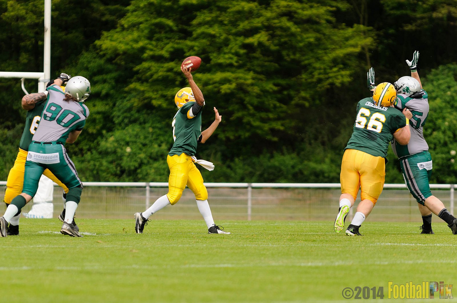 Cologne Crocodiles vs. Bielefeld Bulldogs - 26.04.2014 GFL2 Nord: Cologne Crocodiles vs. Bielefeld Bulldogs (27:49)