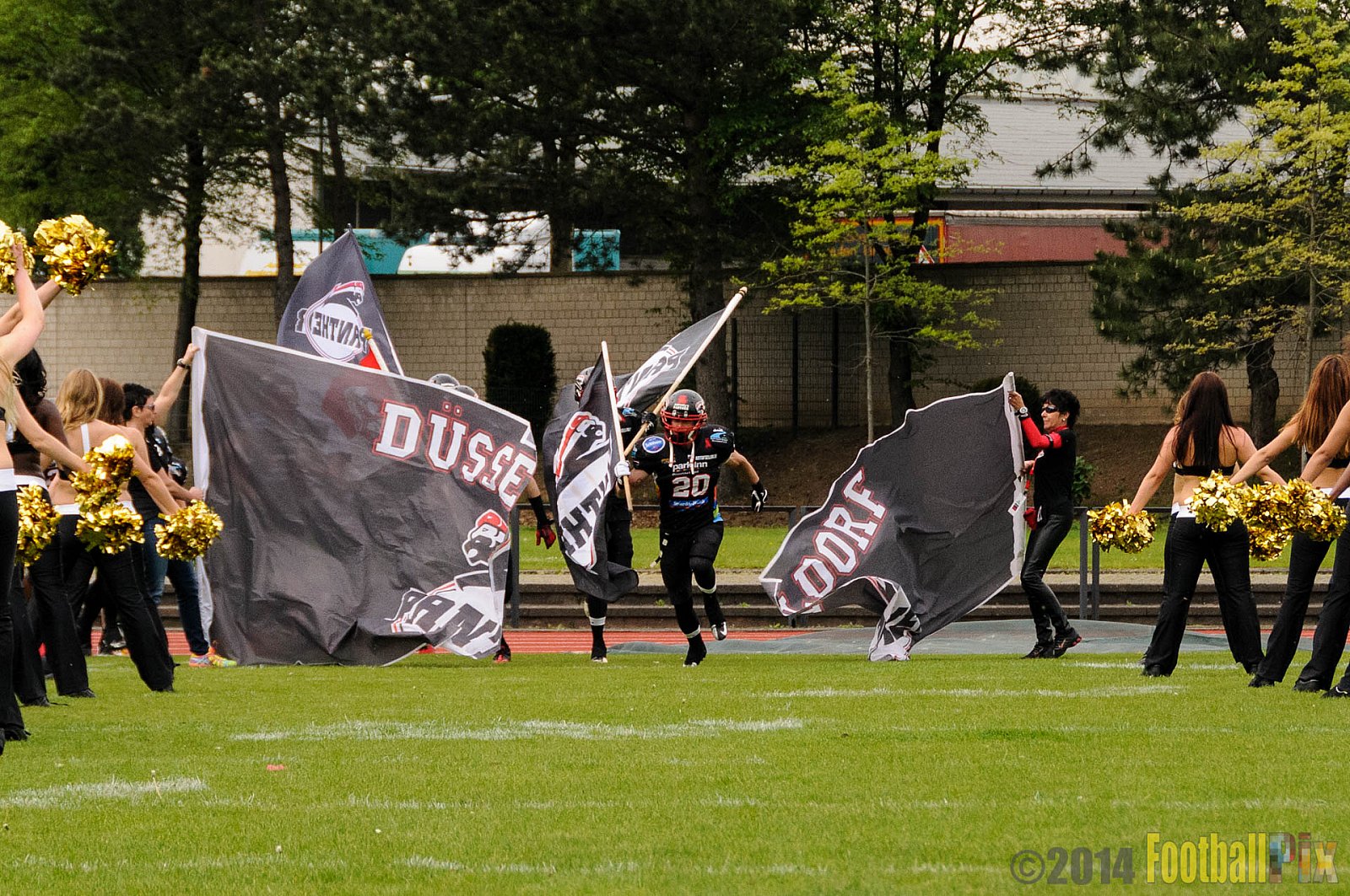 Düsseldorf Panther vs. Köln Falcons - 26.04.2014 GFL Nord: Düsseldorf Panther vs. Köln Falcons (25:27)