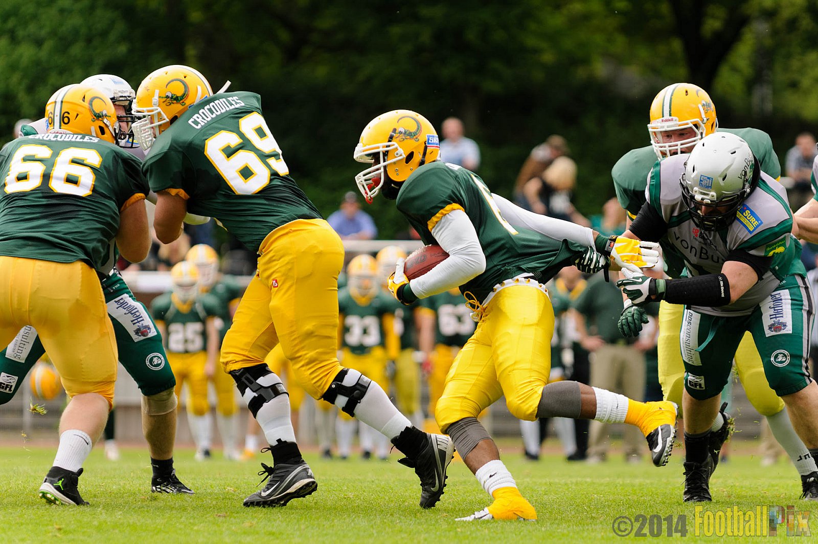 Cologne Crocodiles vs. Bielefeld Bulldogs - 26.04.2014 GFL2 Nord: Cologne Crocodiles vs. Bielefeld Bulldogs (27:49)