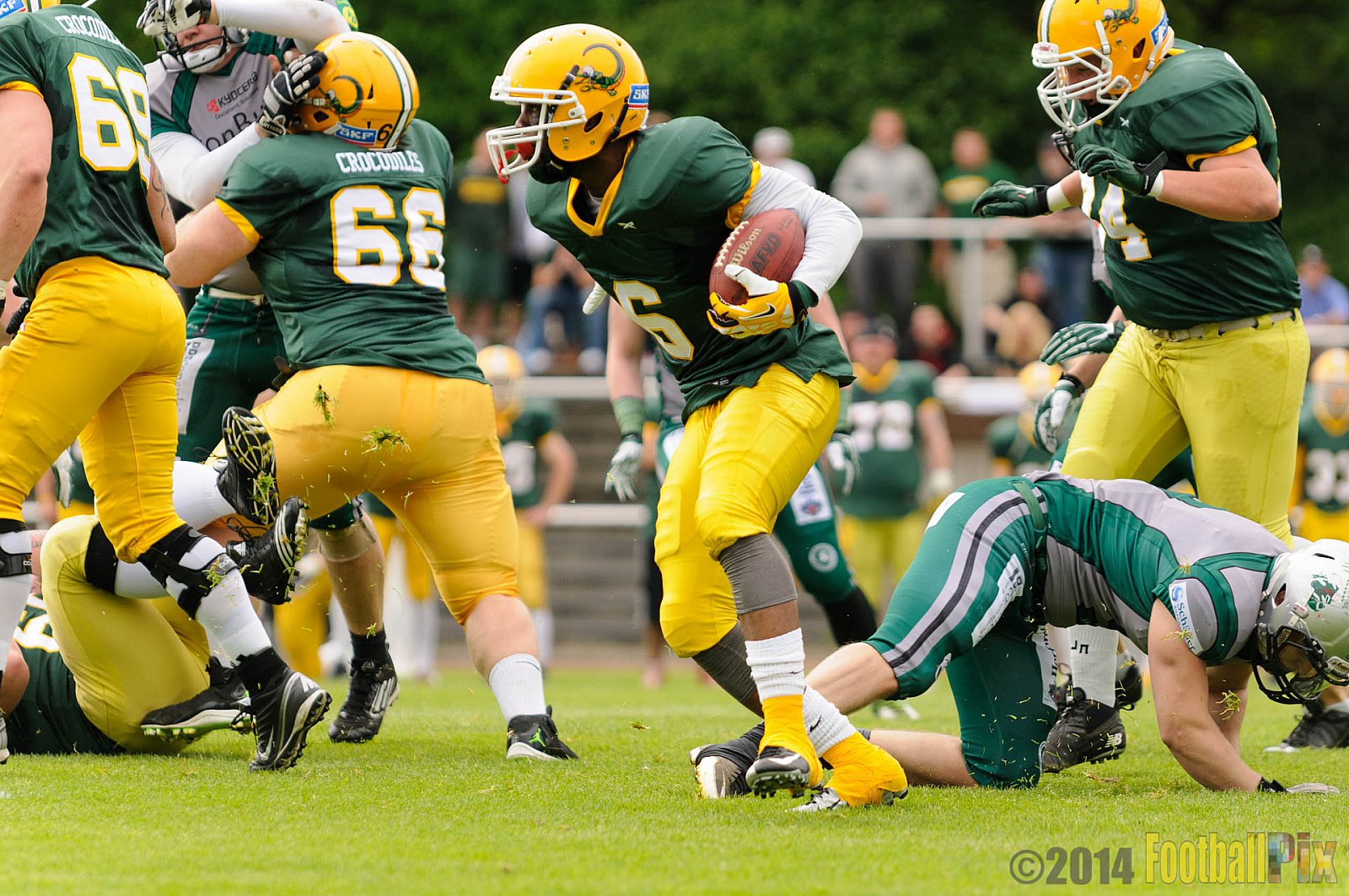 Cologne Crocodiles vs. Bielefeld Bulldogs - 26.04.2014 GFL2 Nord: Cologne Crocodiles vs. Bielefeld Bulldogs (27:49)