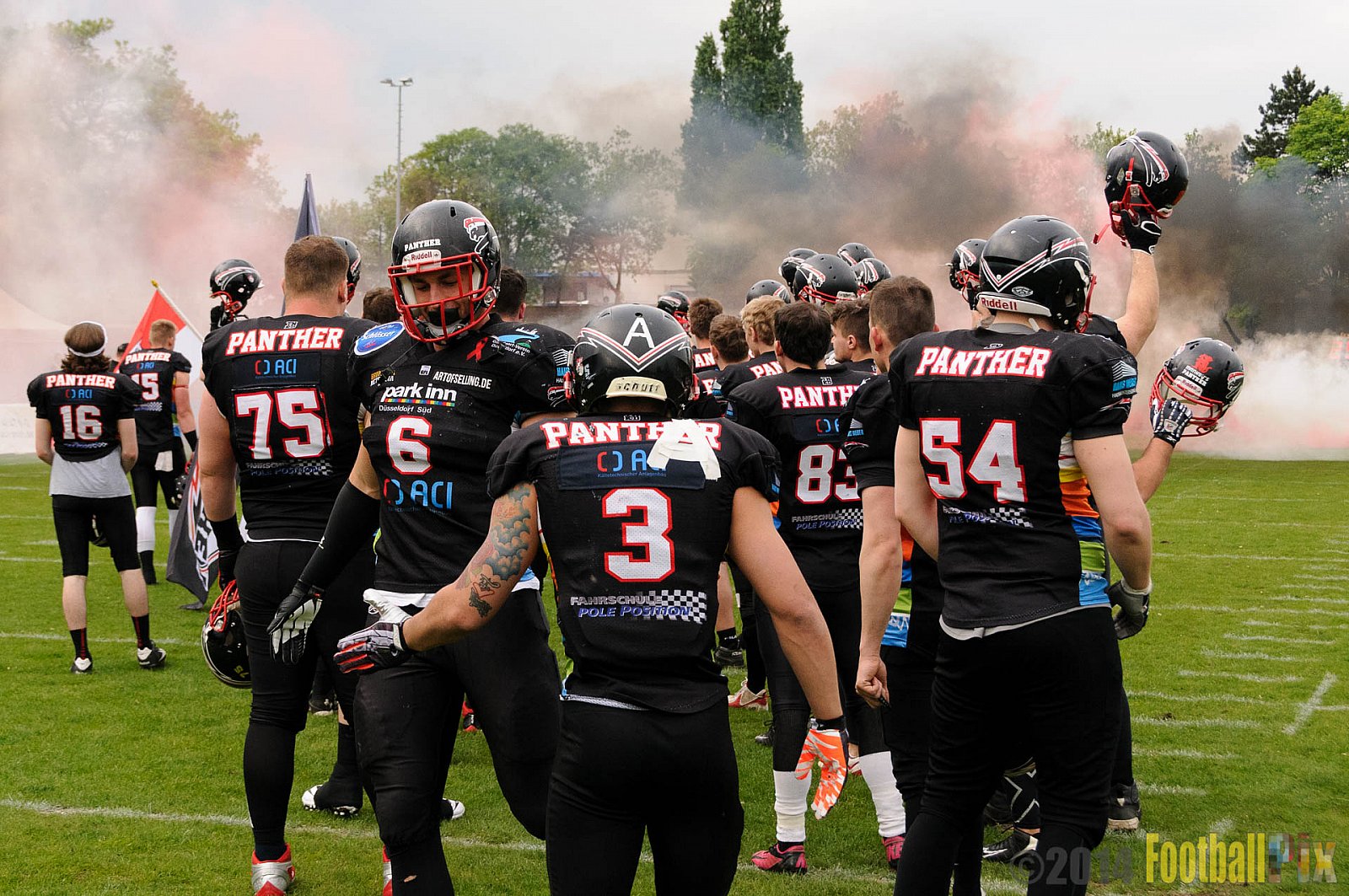 Düsseldorf Panther vs. Köln Falcons - 26.04.2014 GFL Nord: Düsseldorf Panther vs. Köln Falcons (25:27)