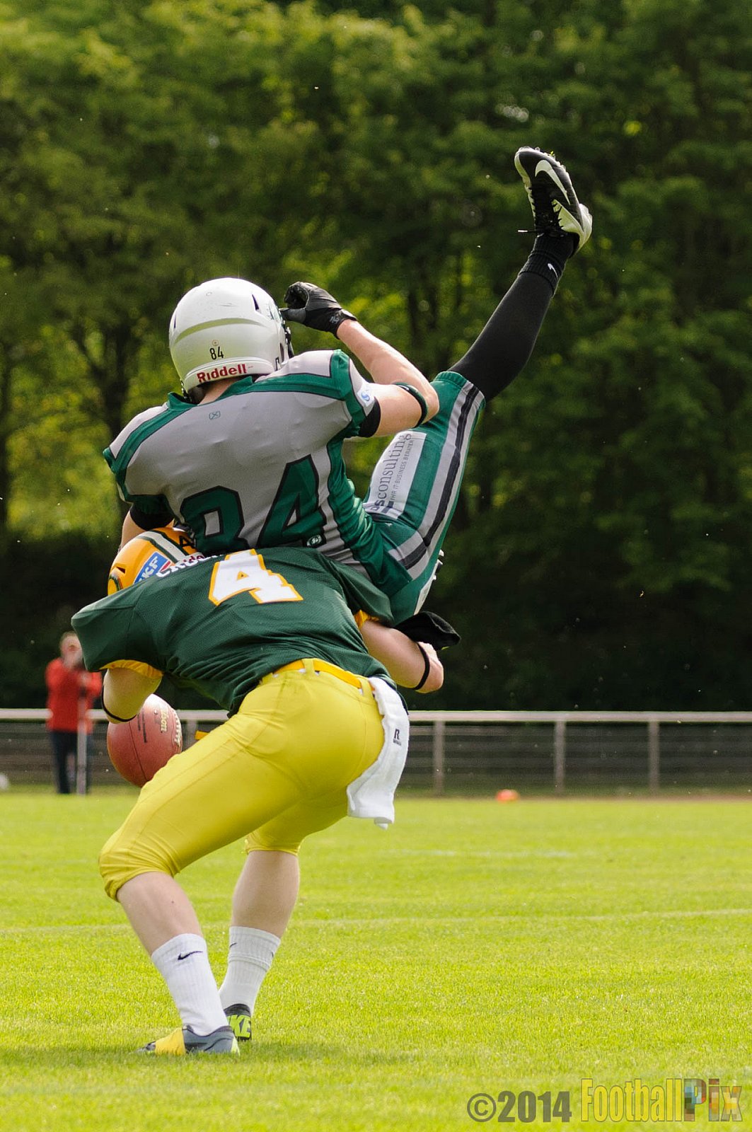 Cologne Crocodiles vs. Bielefeld Bulldogs - 26.04.2014 GFL2 Nord: Cologne Crocodiles vs. Bielefeld Bulldogs (27:49)