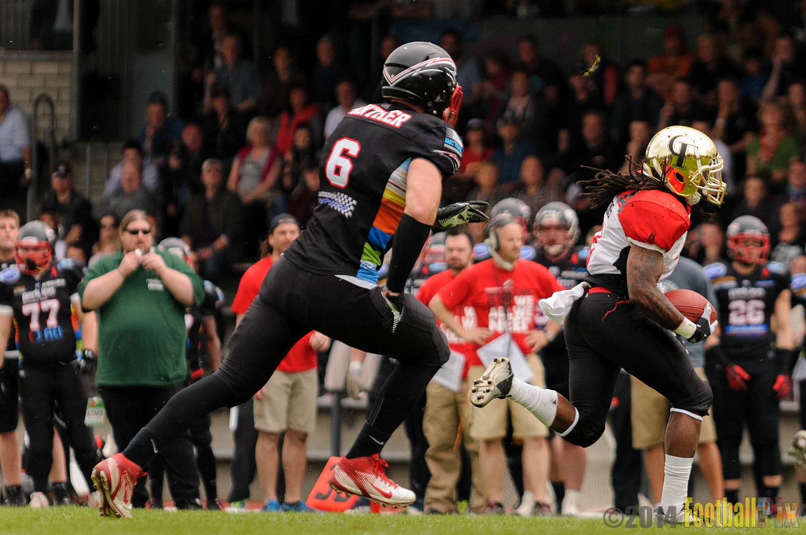 Düsseldorf Panther vs. Köln Falcons - 26.04.2014 GFL Nord: Düsseldorf Panther vs. Köln Falcons (25:27)