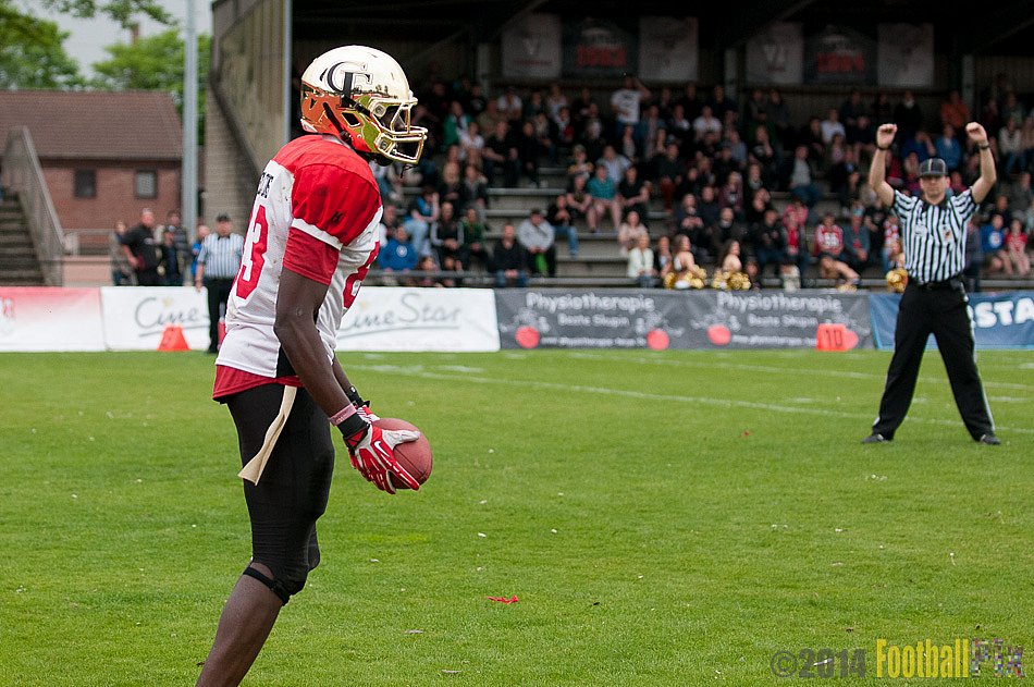 Düsseldorf Panther vs. Köln Falcons - 26.04.2014 GFL Nord: Düsseldorf Panther vs. Köln Falcons (25:27)