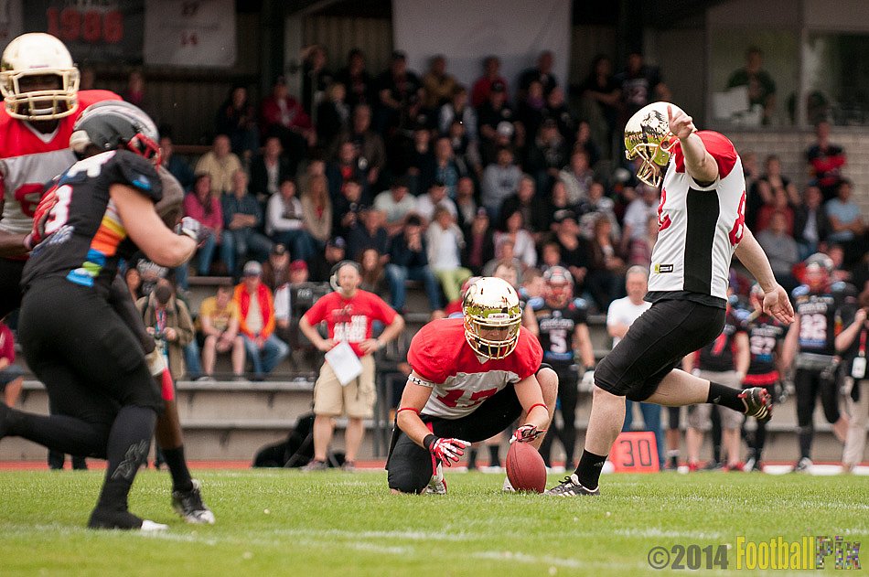 Düsseldorf Panther vs. Köln Falcons - 26.04.2014 GFL Nord: Düsseldorf Panther vs. Köln Falcons (25:27)