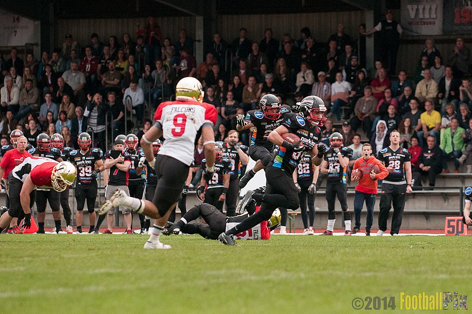 Düsseldorf Panther vs. Köln Falcons - 26.04.2014 GFL Nord: Düsseldorf Panther vs. Köln Falcons (25:27)