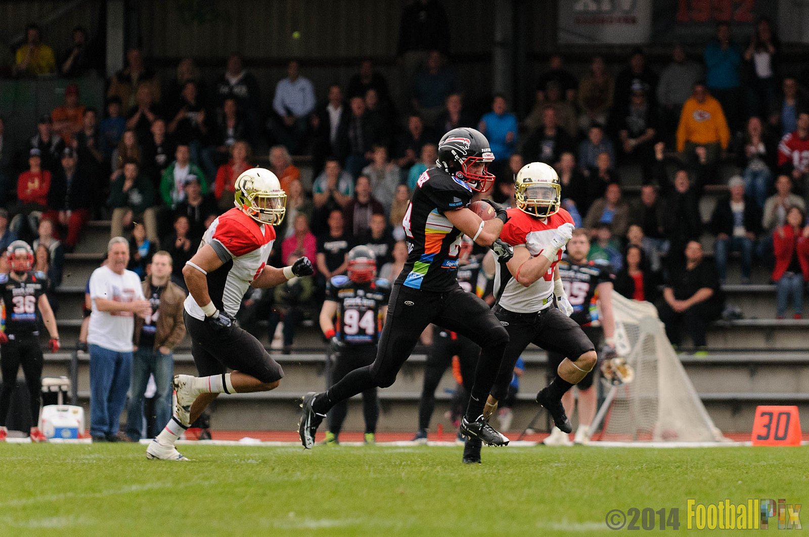 Düsseldorf Panther vs. Köln Falcons - 26.04.2014 GFL Nord: Düsseldorf Panther vs. Köln Falcons (25:27)