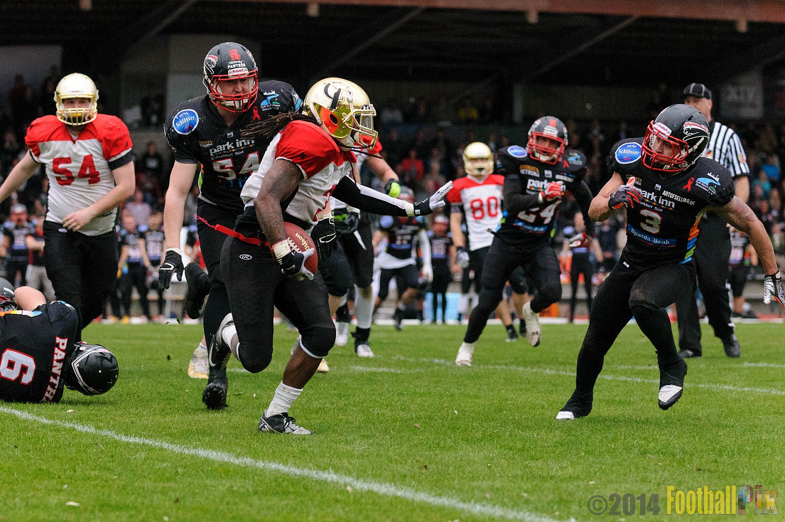 Düsseldorf Panther vs. Köln Falcons - 26.04.2014 GFL Nord: Düsseldorf Panther vs. Köln Falcons (25:27)
