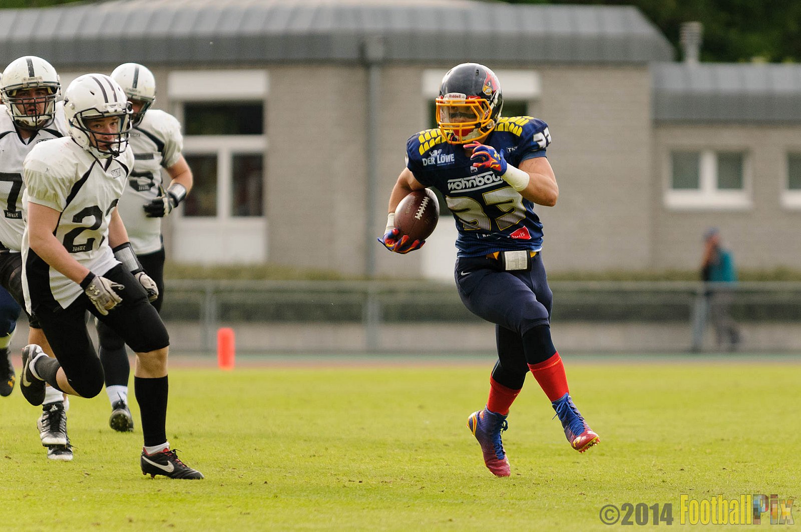 Essen Assindia Cardinals vs. Aachen Vampires - 03.05.2014 Essen Assindia Cardinals vs. Aachen Vampires (81:0)
