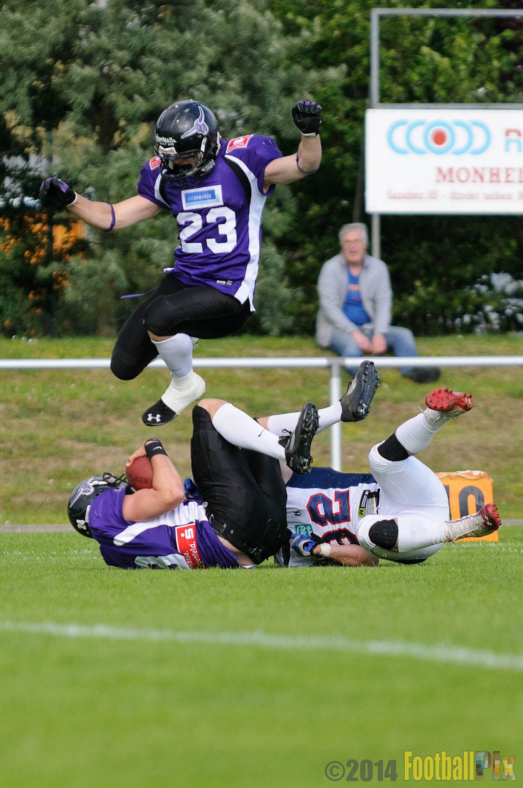 Langenfeld Longhorns vs. Dortmund Giants - 24.05.2014 Langenfeld Longhorns vs. Dortmund Giants (48:7) 