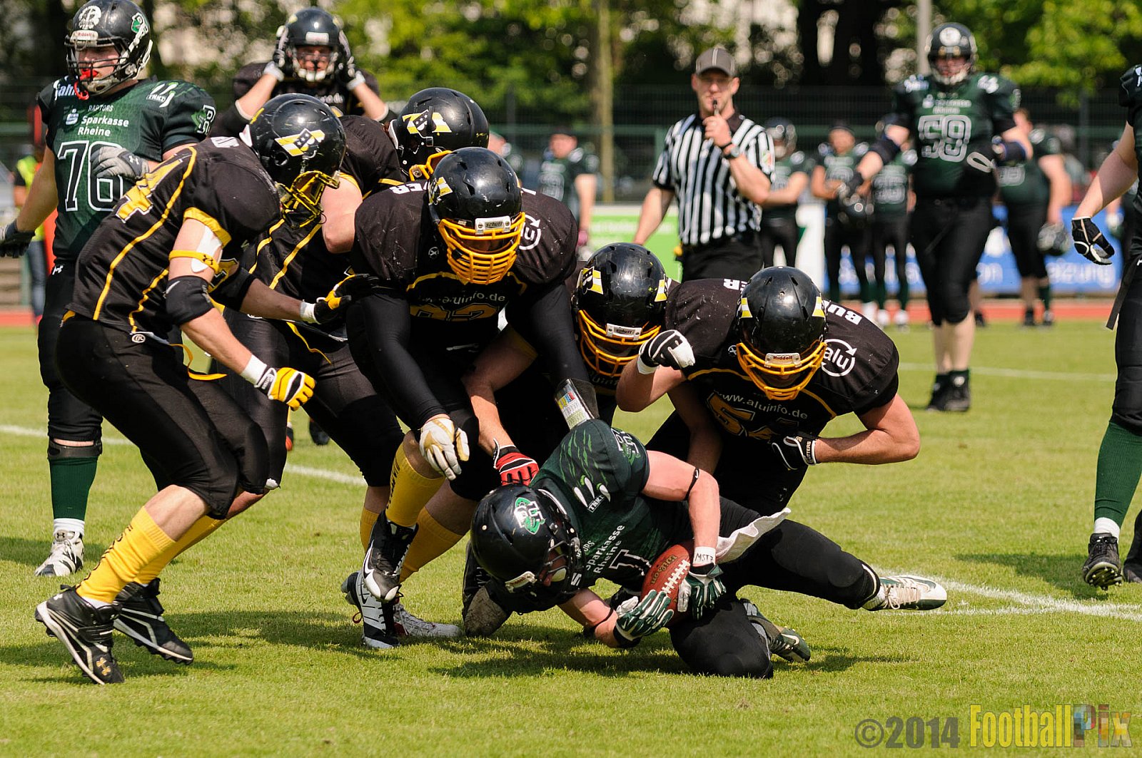Düsseldorf Bulldozer vs. Rheine Raptors - 31.05.2014 Düsseldorf Bulldozer vs. Rheine Raptors (6:33)
