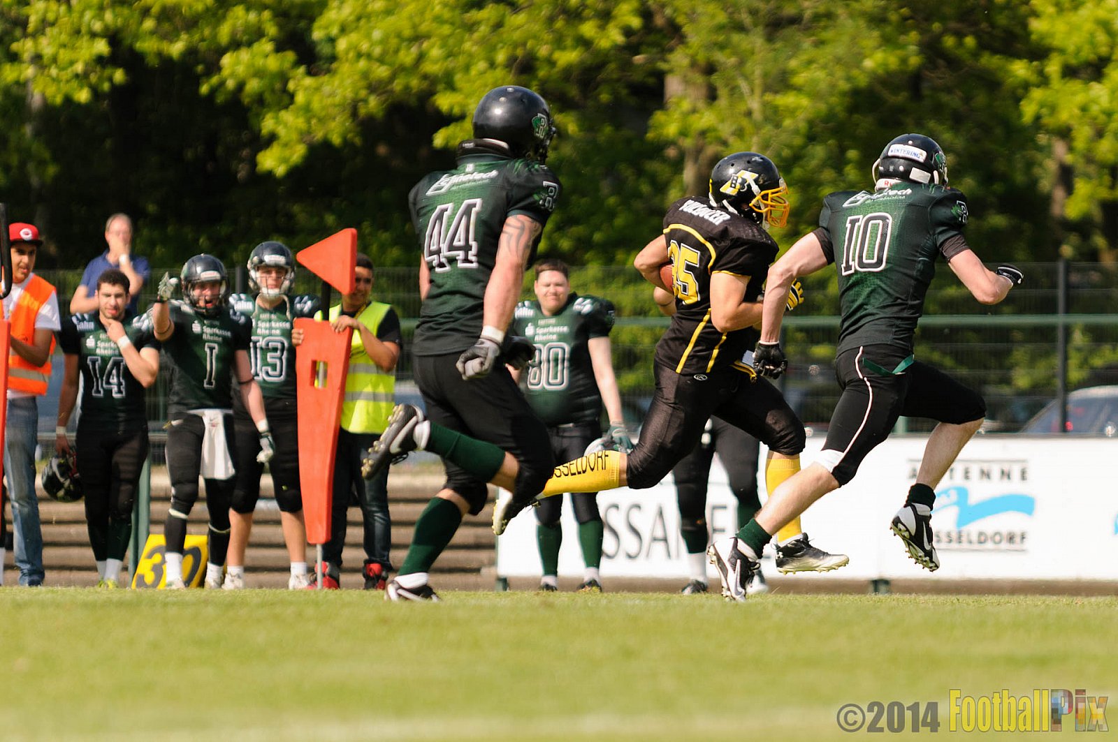 Düsseldorf Bulldozer vs. Rheine Raptors - 31.05.2014 Düsseldorf Bulldozer vs. Rheine Raptors (6:33)