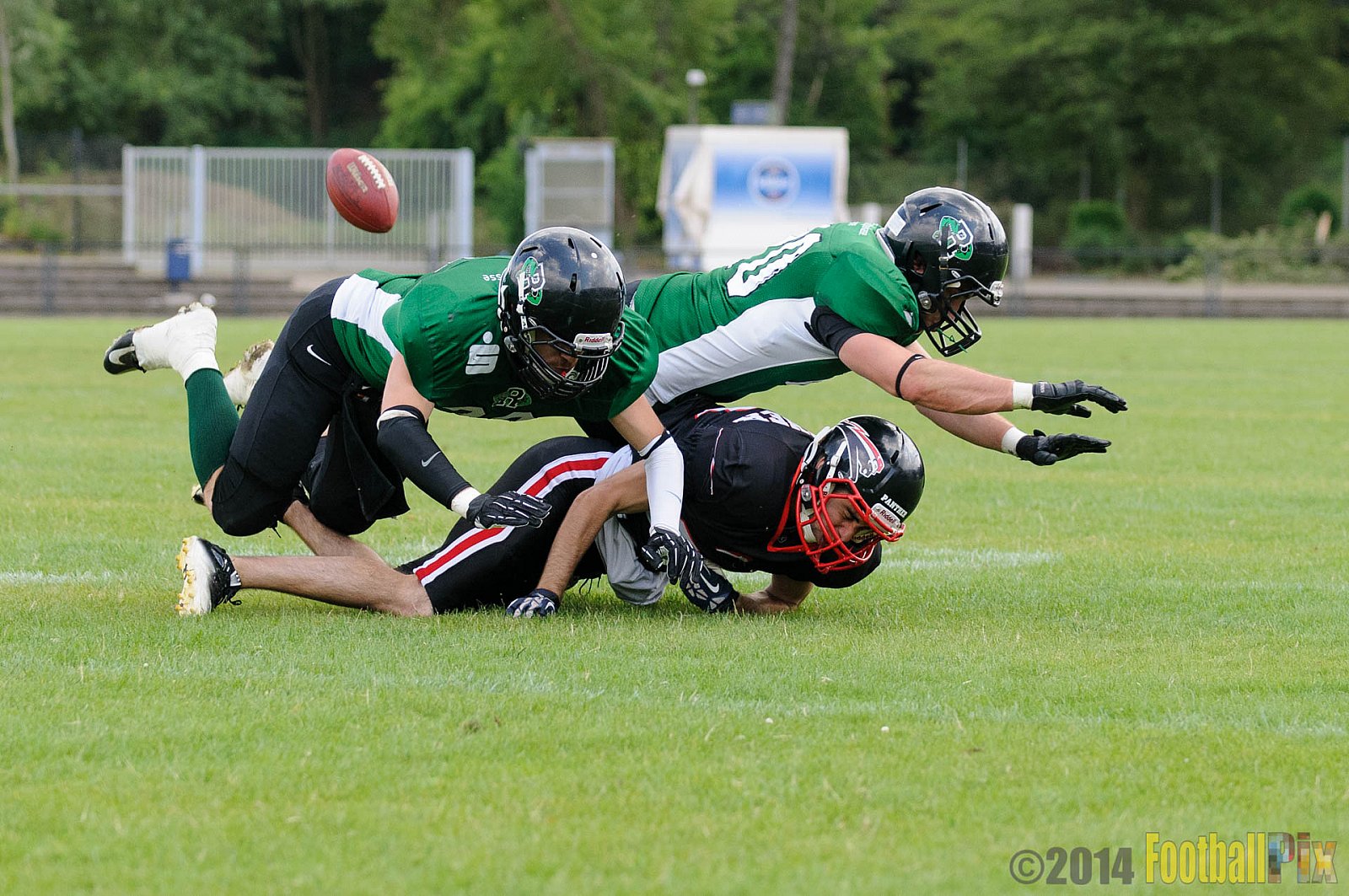 Düsseldorf Panther Prospects vs. Rheine Raptors - 15.06.2014 Düsseldorf Panther Prospects vs. Rheine Raptors (19:24) 