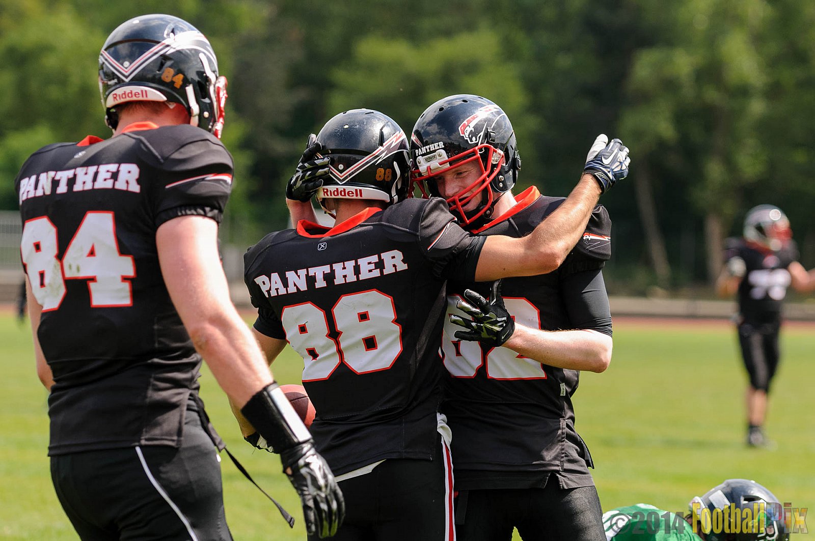 Düsseldorf Panther Prospects vs. Rheine Raptors - 15.06.2014 Düsseldorf Panther Prospects vs. Rheine Raptors (19:24) 