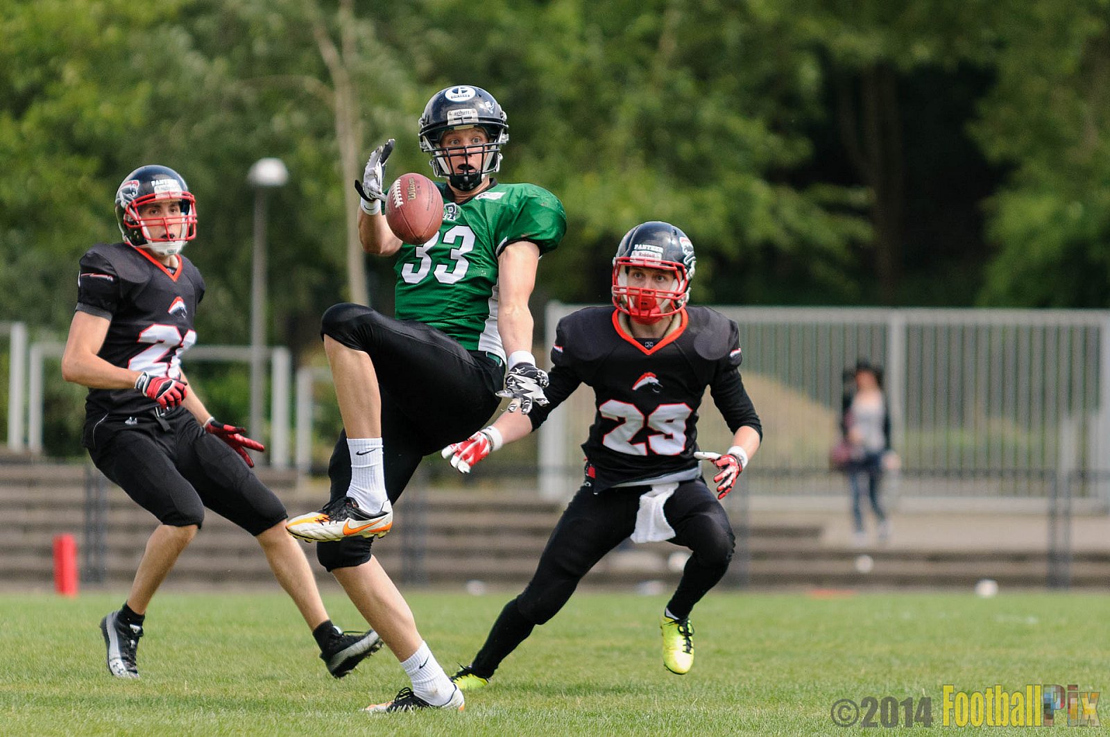 Düsseldorf Panther Prospects vs. Rheine Raptors - 15.06.2014 Düsseldorf Panther Prospects vs. Rheine Raptors (19:24) 