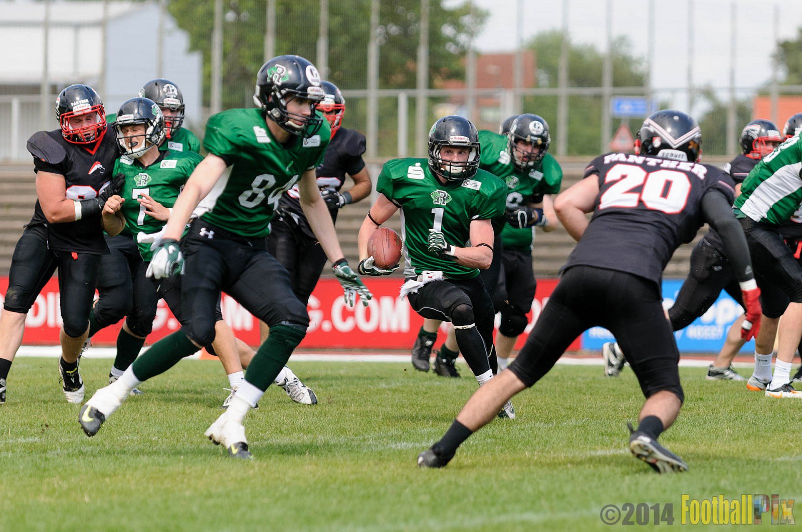 Düsseldorf Panther Prospects vs. Rheine Raptors - 15.06.2014 Düsseldorf Panther Prospects vs. Rheine Raptors (19:24) 