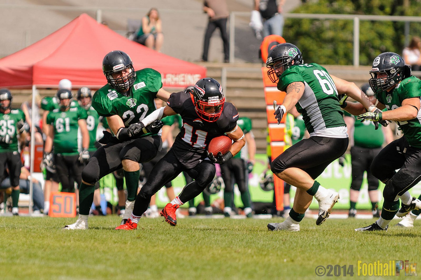 Düsseldorf Panther Prospects vs. Rheine Raptors - 15.06.2014 Düsseldorf Panther Prospects vs. Rheine Raptors (19:24) 