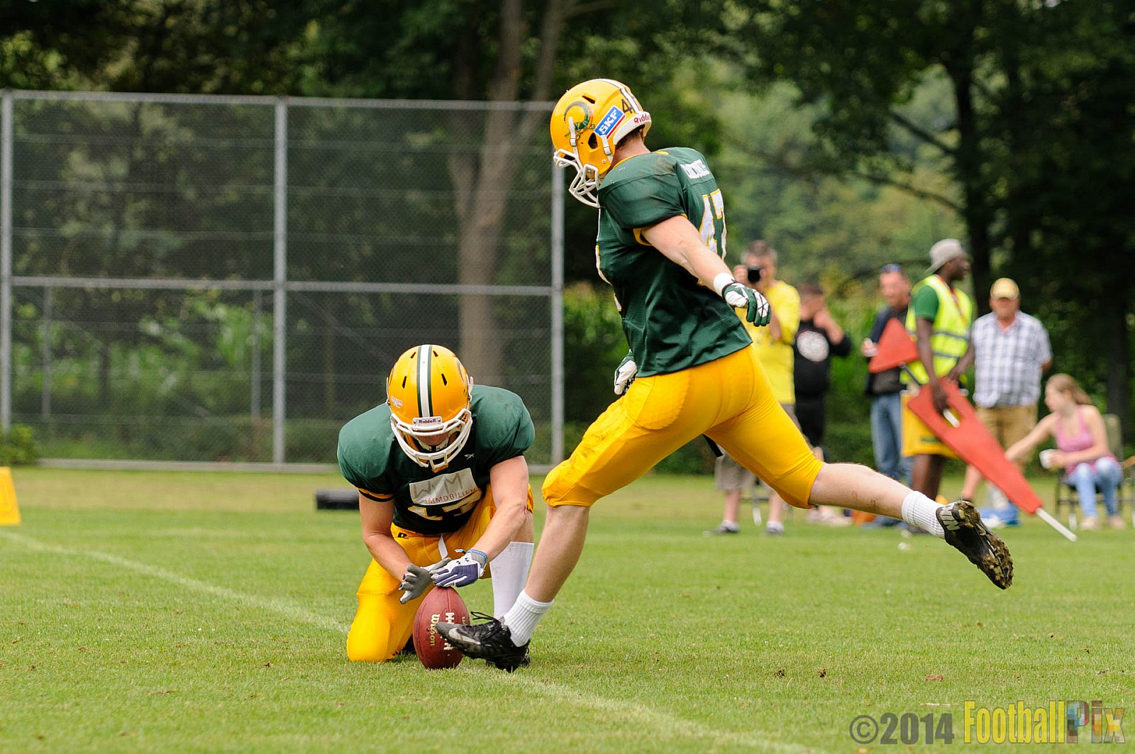 Cologne Crocodiles vs. Elmshorn Fighting Pirates - 12.07.2014 GFL2 Nord: Cologne Crocodiles vs. Elmshorn Fighting Pirates (43:12) 