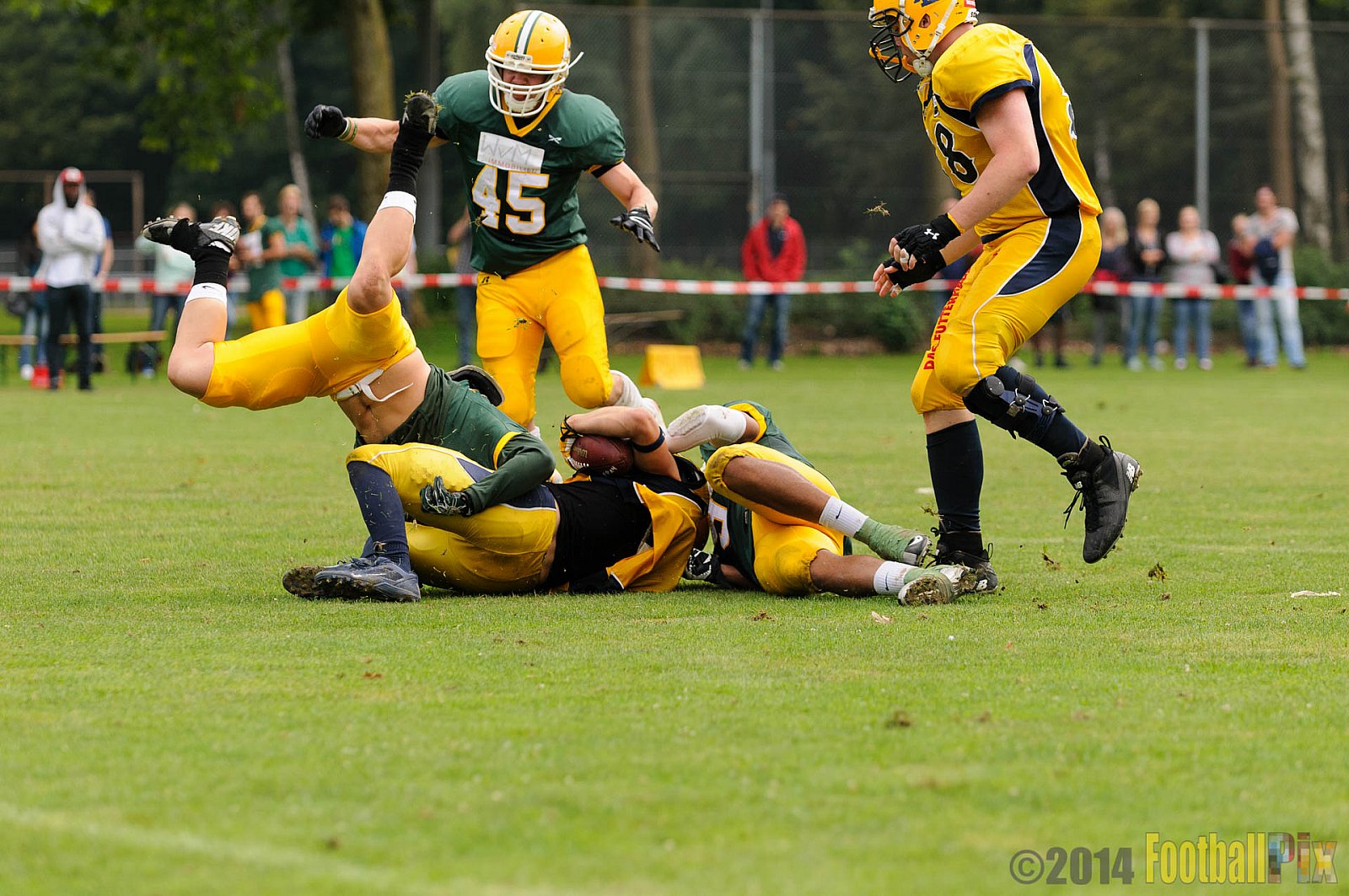Cologne Crocodiles vs. Elmshorn Fighting Pirates - 12.07.2014 GFL2 Nord: Cologne Crocodiles vs. Elmshorn Fighting Pirates (43:12) 