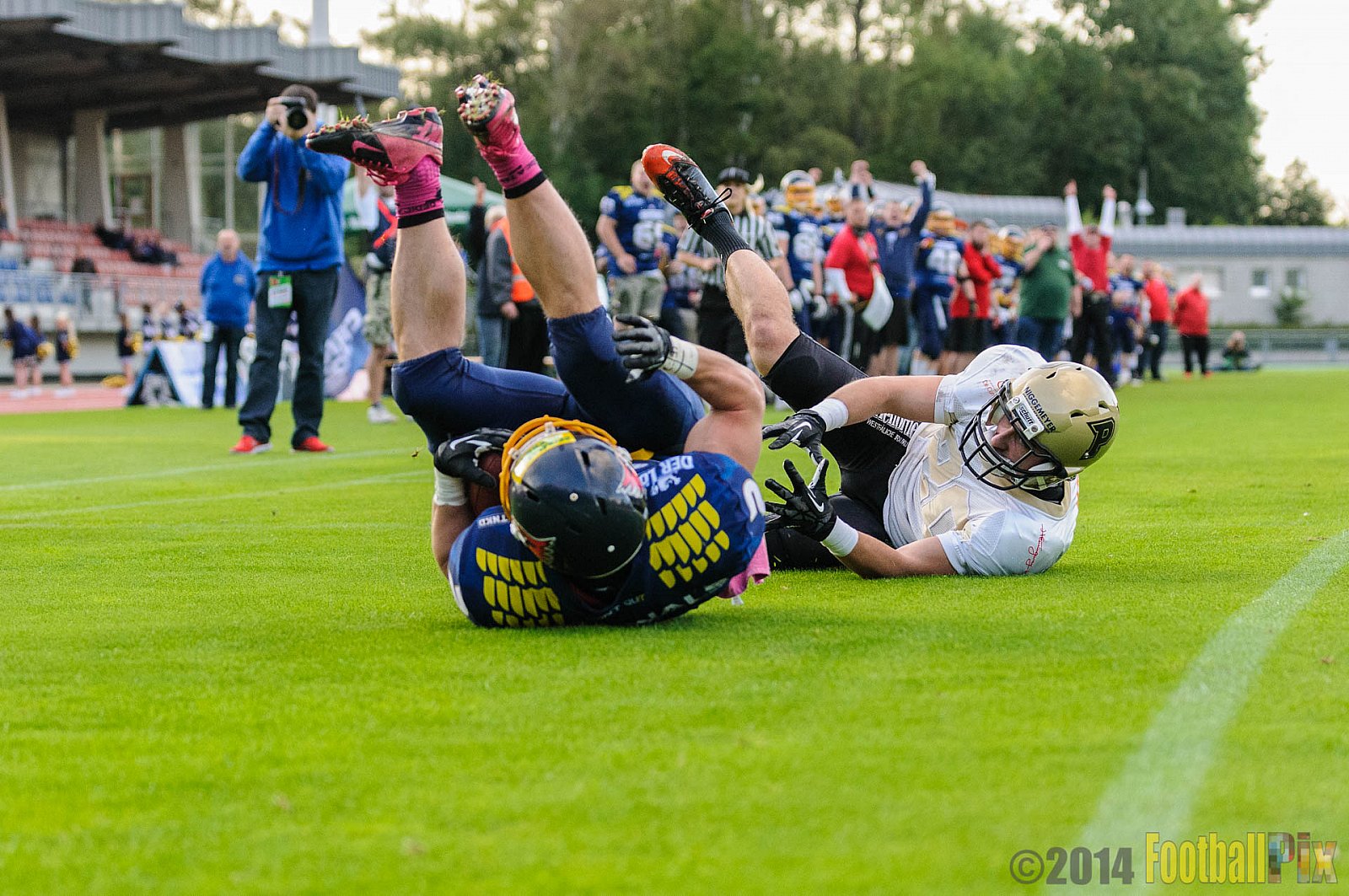 Essen Assindia Cardinals vs. Paderborn Dolphins - 23.08.2014 Essen Assindia Cardinals vs. Paderborn Dolphins (7:35) 