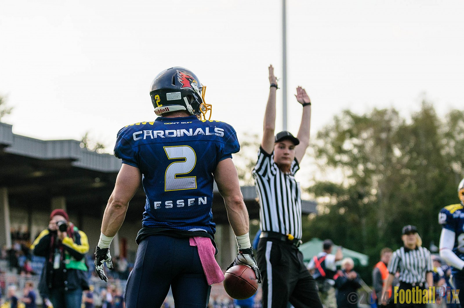 Essen Assindia Cardinals vs. Paderborn Dolphins - 23.08.2014 Essen Assindia Cardinals vs. Paderborn Dolphins (7:35) 