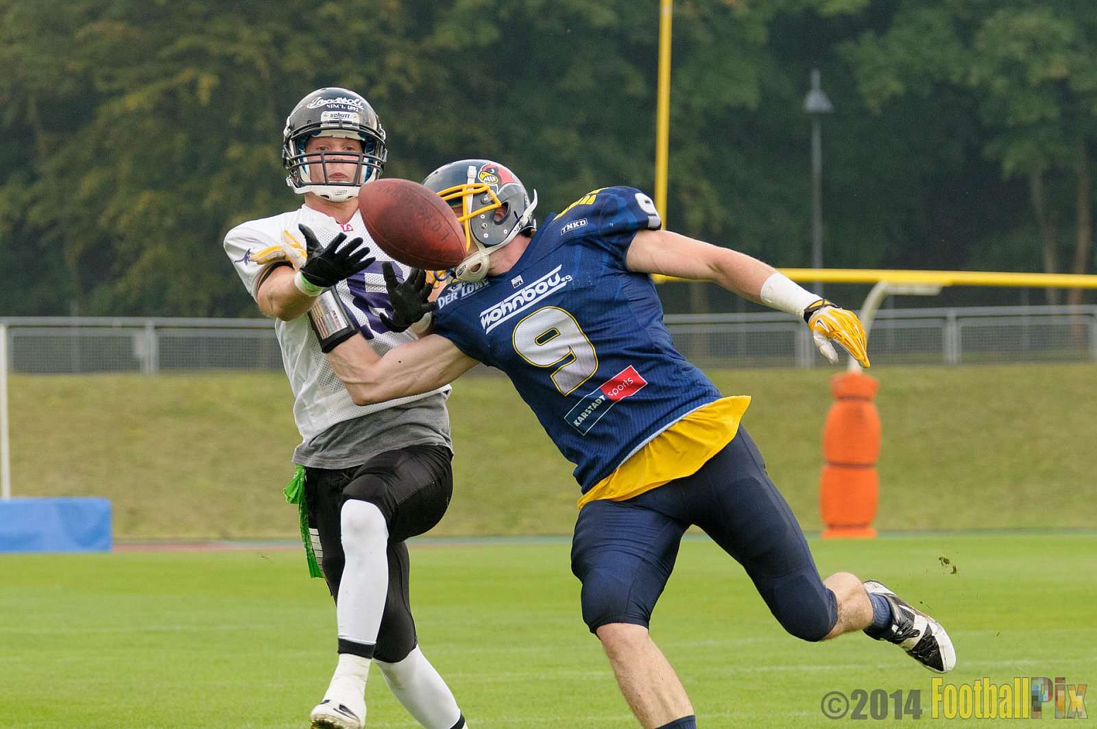 Essen Assindia Cardinals vs. Langenfeld Longhorns - 20.09.2014 Essen Assindia Cardinals vs. Langenfeld Longhorns (50:37) 