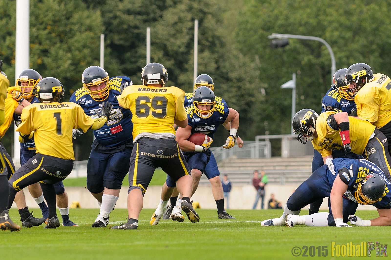 Essen Assindia Cardinals vs. Ritterhude Badgers - 19.09.2015 RL NRW: Essen Assindia Cardinals vs. Ritterhude Badgers (43:0)