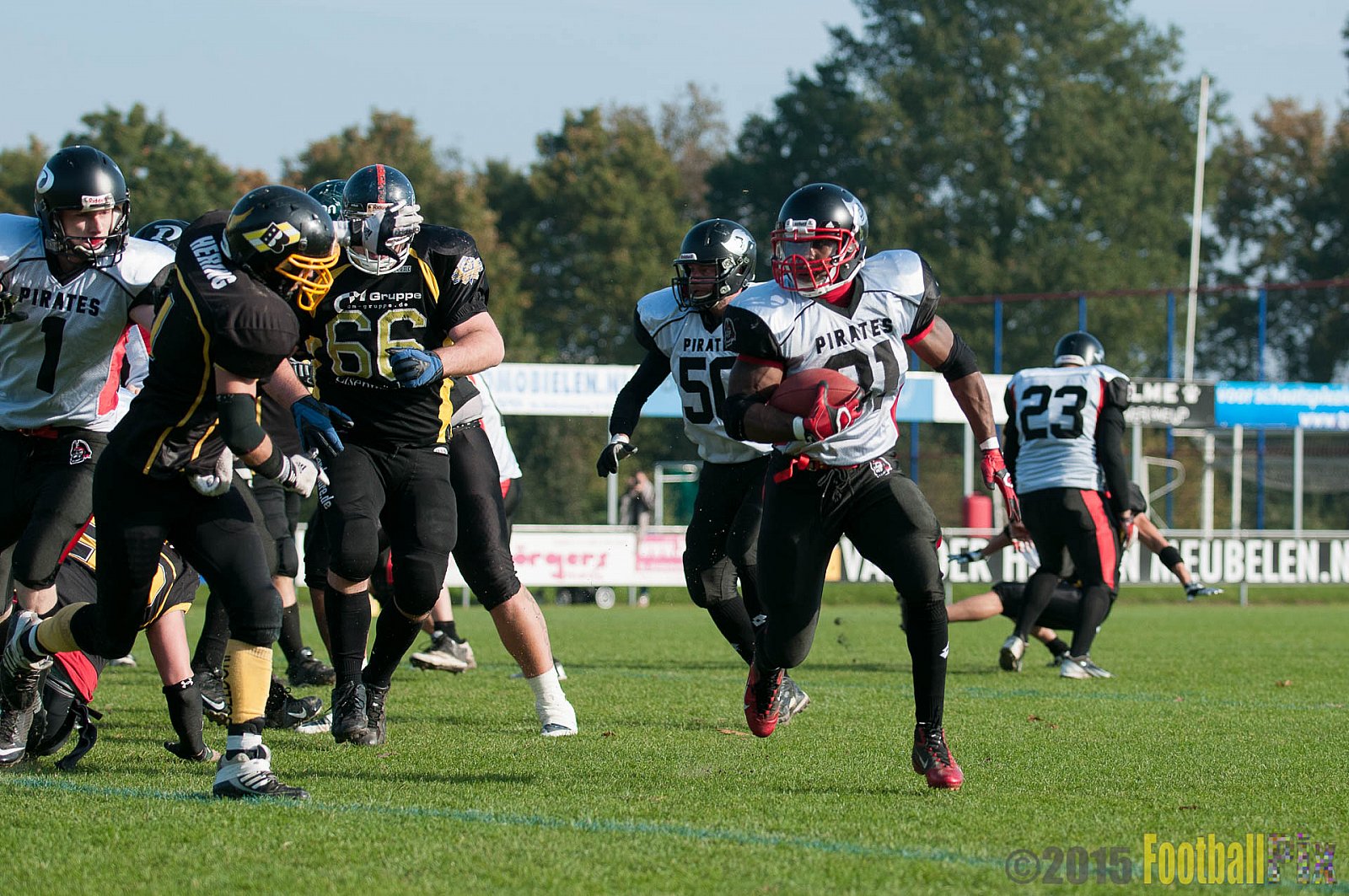 Treasure Bowl 2015, Nijmegen Pirates, Düsseldorf Bulldozer, Lan - Treasure Bowl 2015, Nijmegen Pirates