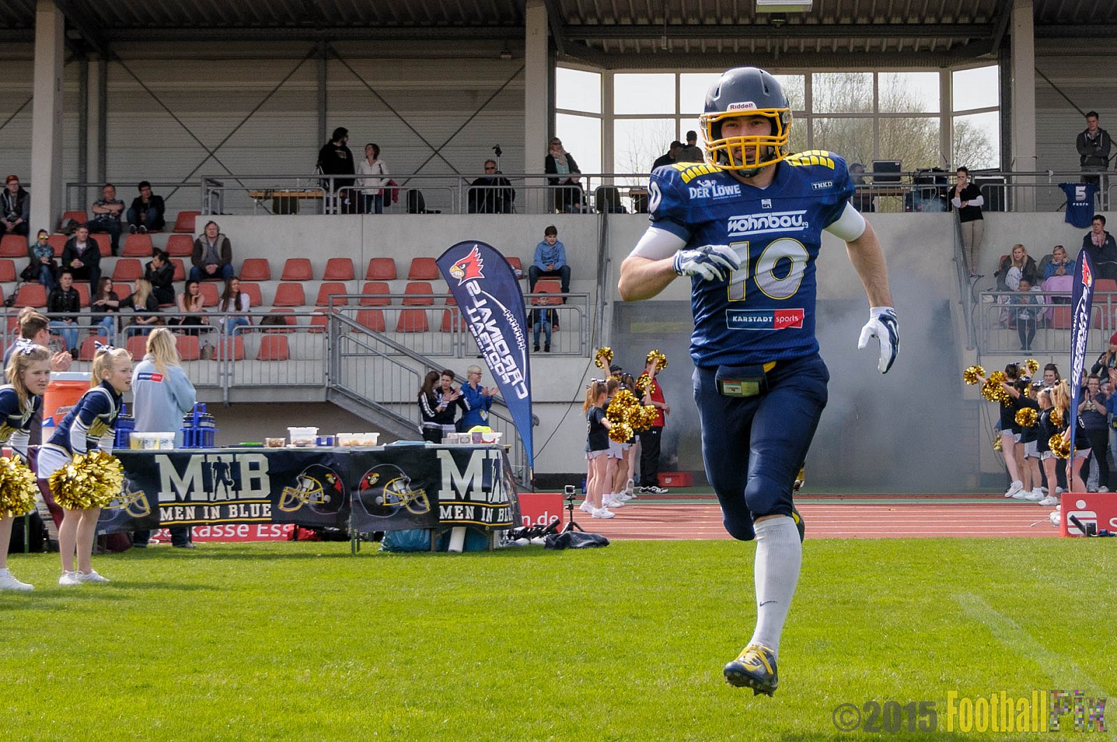 Essen Assindia Cardinals vs. Bonn Gamecocks - 12.04.2015 Preseason Game Essen Assindia Cardinals vs. Bonn Gamecocks (14:12)