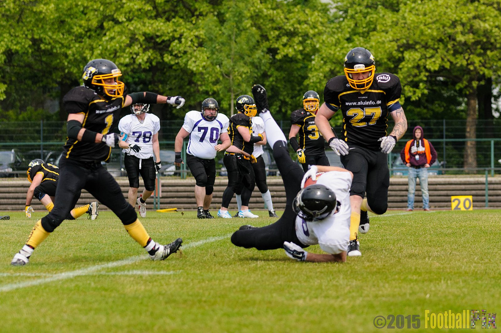Düsseldorf Bulldozer vs. Langenfeld Longhorns II - 17.05.2015 LL Mitte NRW: Düsseldorf Bulldozer vs. Langenfeld Longhorns II (0:78)