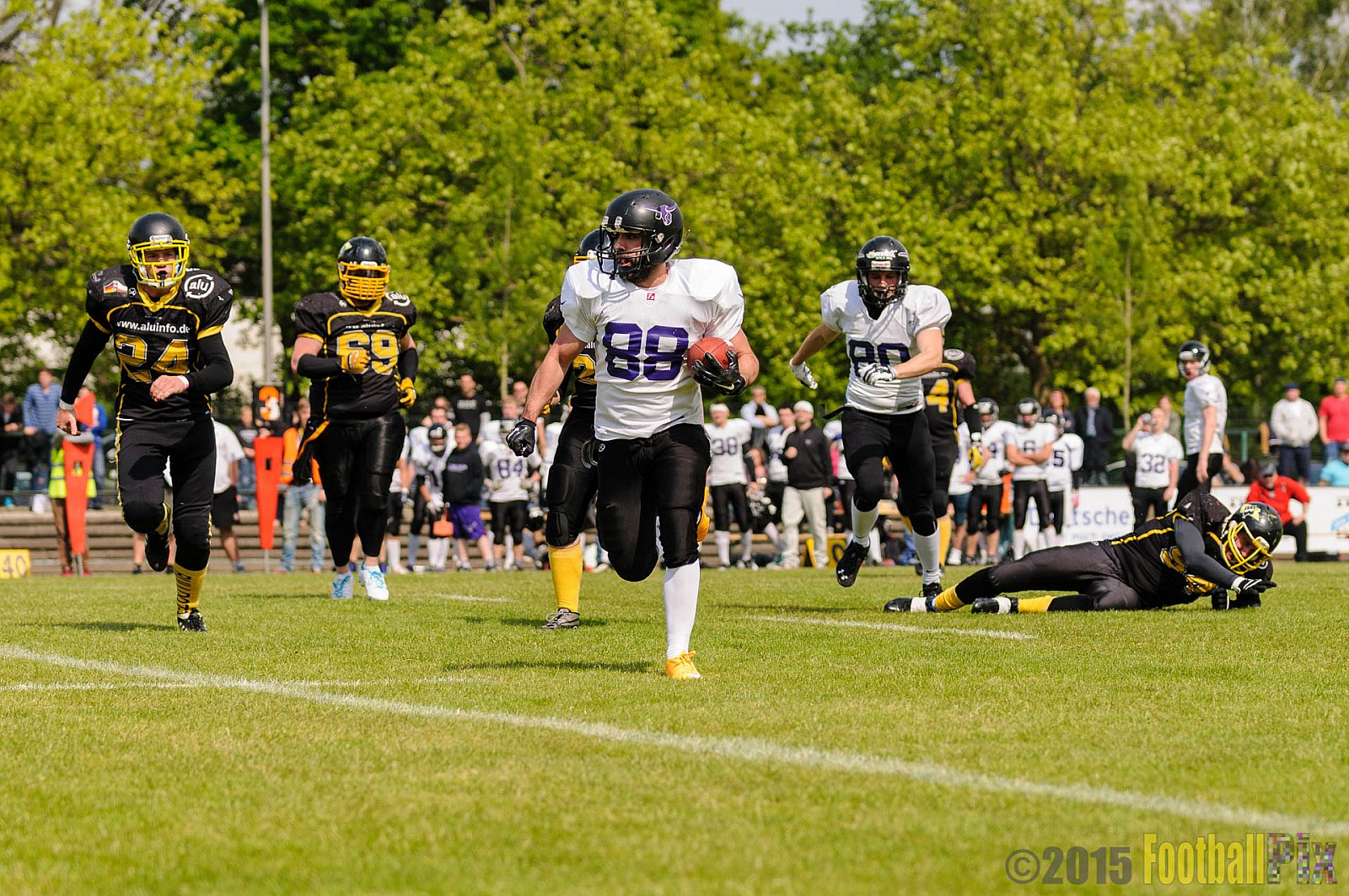 Düsseldorf Bulldozer vs. Langenfeld Longhorns II - 17.05.2015 LL Mitte NRW: Düsseldorf Bulldozer vs. Langenfeld Longhorns II (0:78)