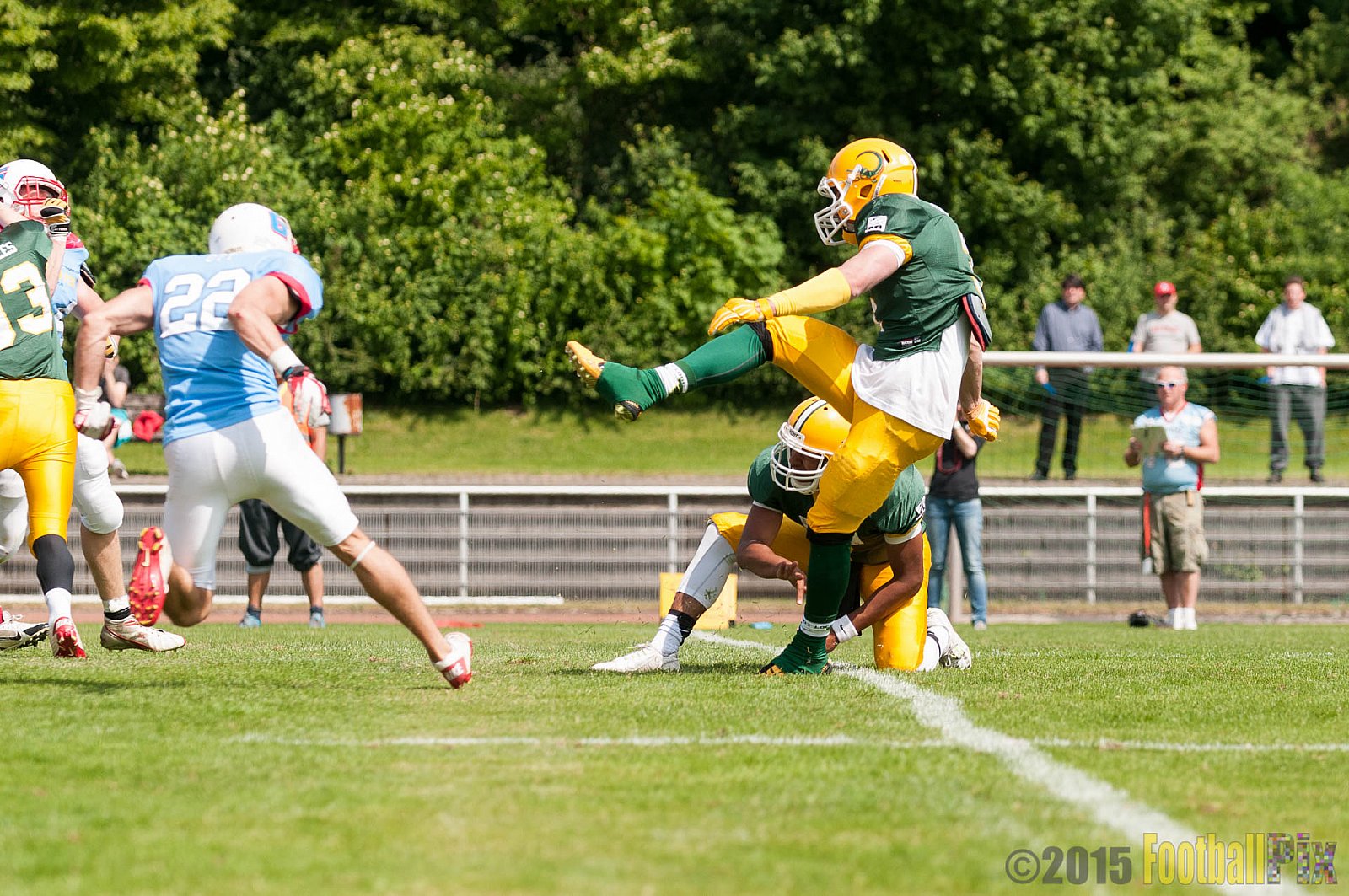 Cologne Crocodiles vs. Bonn Gamecocks - 24.05.2015 GFL2 Nord: Cologne Crocodiles vs. Bonn Gamecocks (18:8)