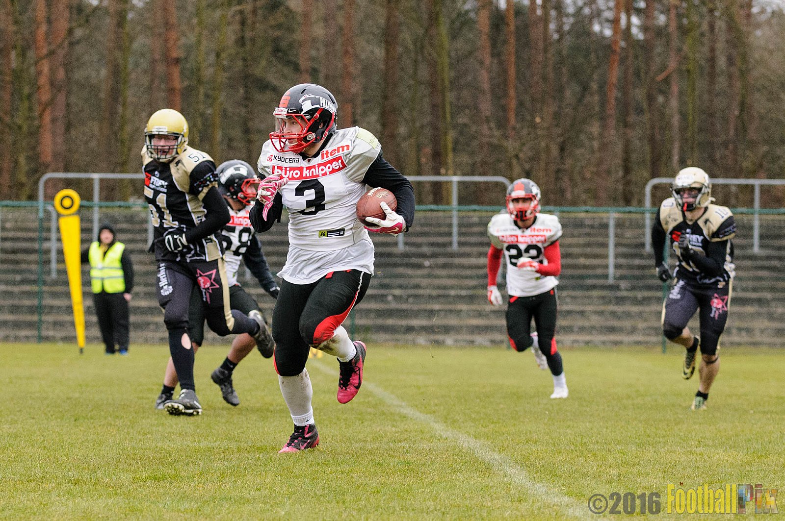 Pre-Season Game Paderborn Dolphins vs. Solingen Paladins - 20.03.2016 Pre-Season Game: Paderborn Dolphins vs. Solingen Paladins (21:6)