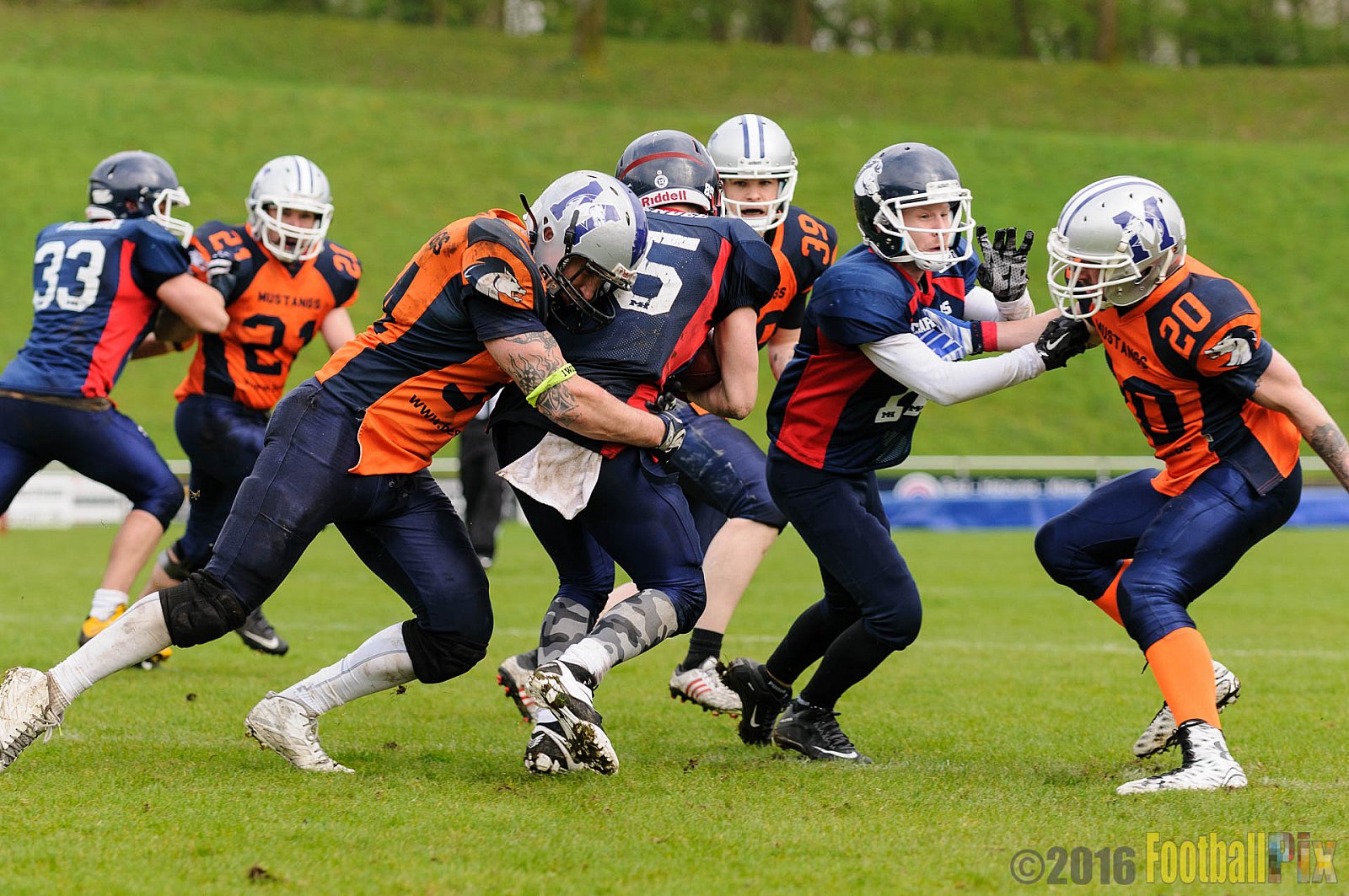 Recklinghausen Chargers vs. Sauerland Mustangs - 16.04.2016 LL NRW: Recklinghausen Chargers vs. Sauerland Mustangs (12:7)