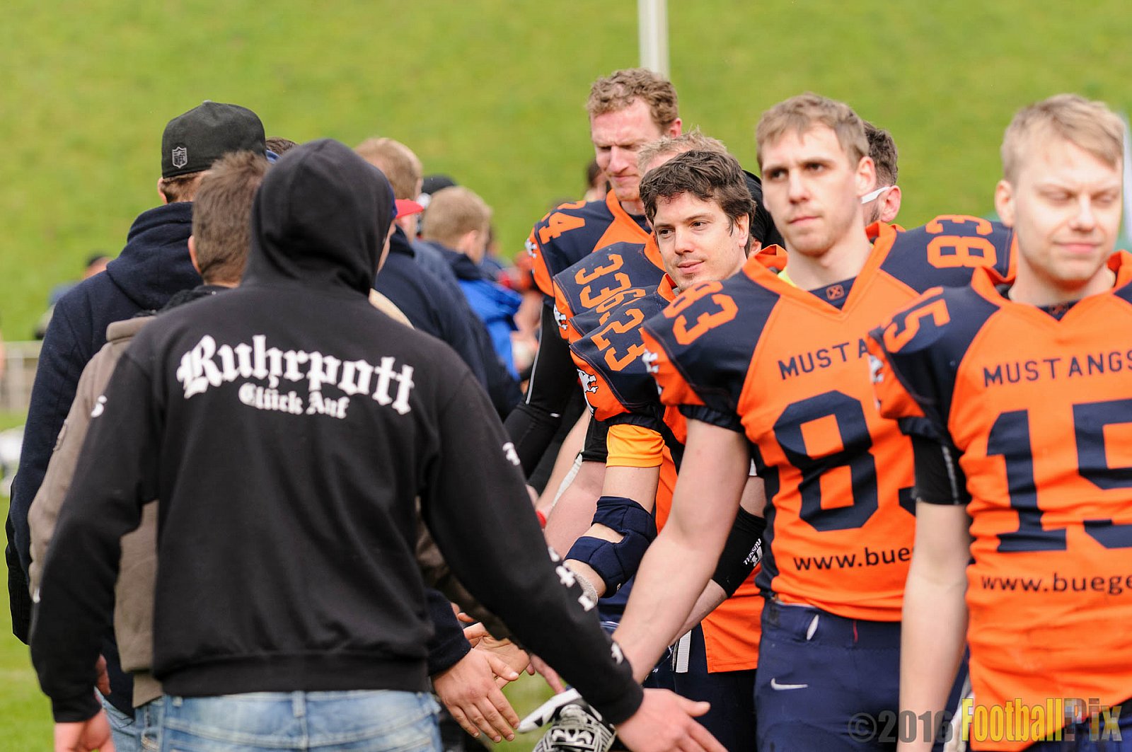 Recklinghausen Chargers vs. Sauerland Mustangs - 16.04.2016 LL NRW: Recklinghausen Chargers vs. Sauerland Mustangs (12:7)