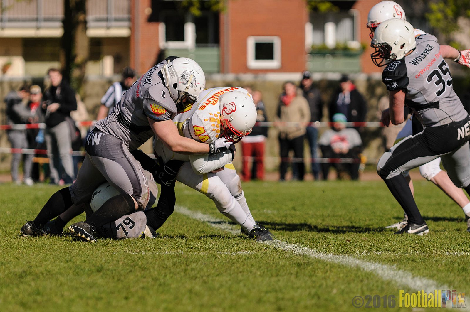 Mönchengladbach Wolfpack vs. Münster Mammuts - 24.04.2016 OL NRW: Mönchengladbach Wolfpack vs. Münster Mammuts (6:6)
