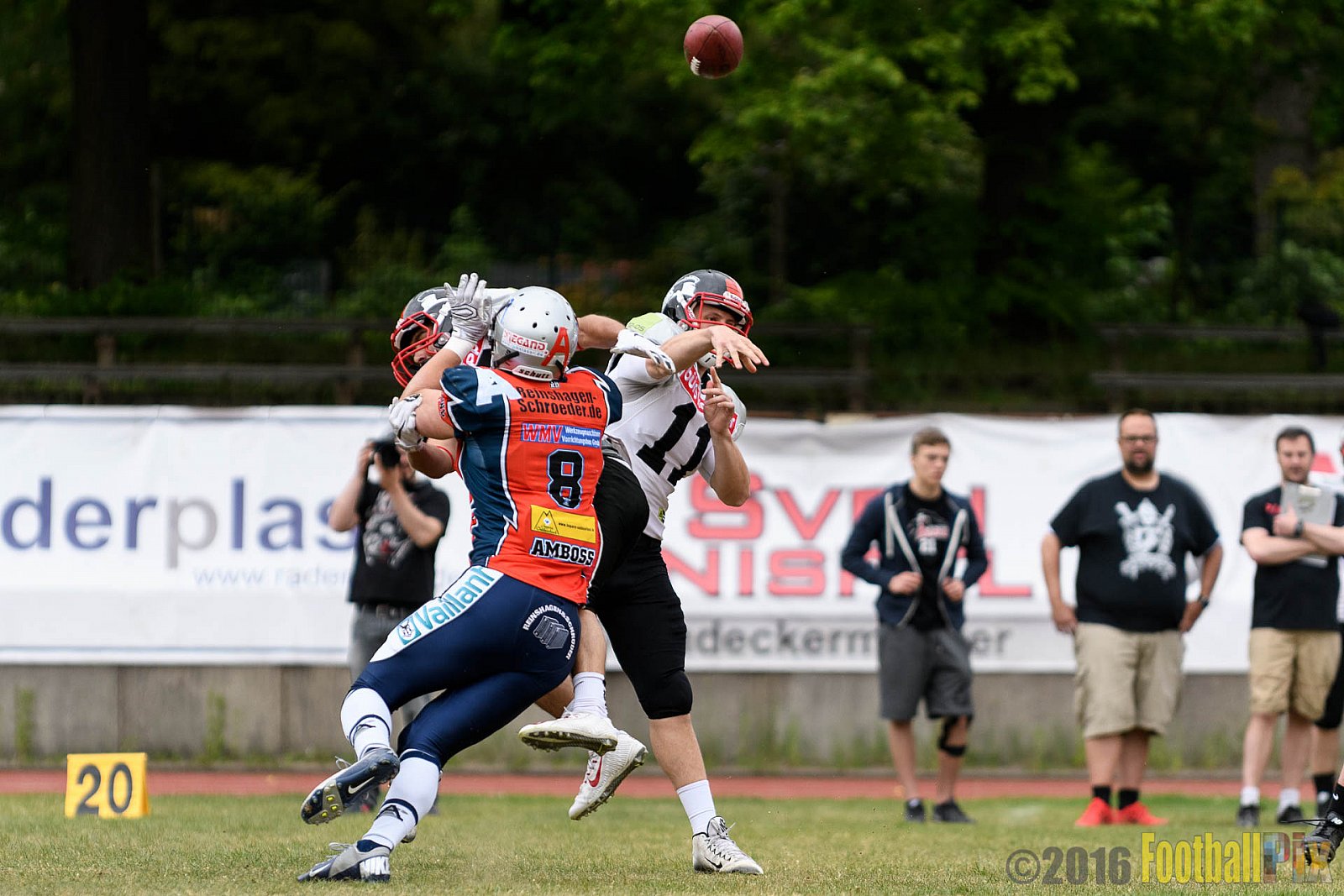 Remscheid Amboss vs. Solingen Paladins - 22.05.2016 RL NRW: Remscheid Amboss vs. Solingen Paladins (28:29)