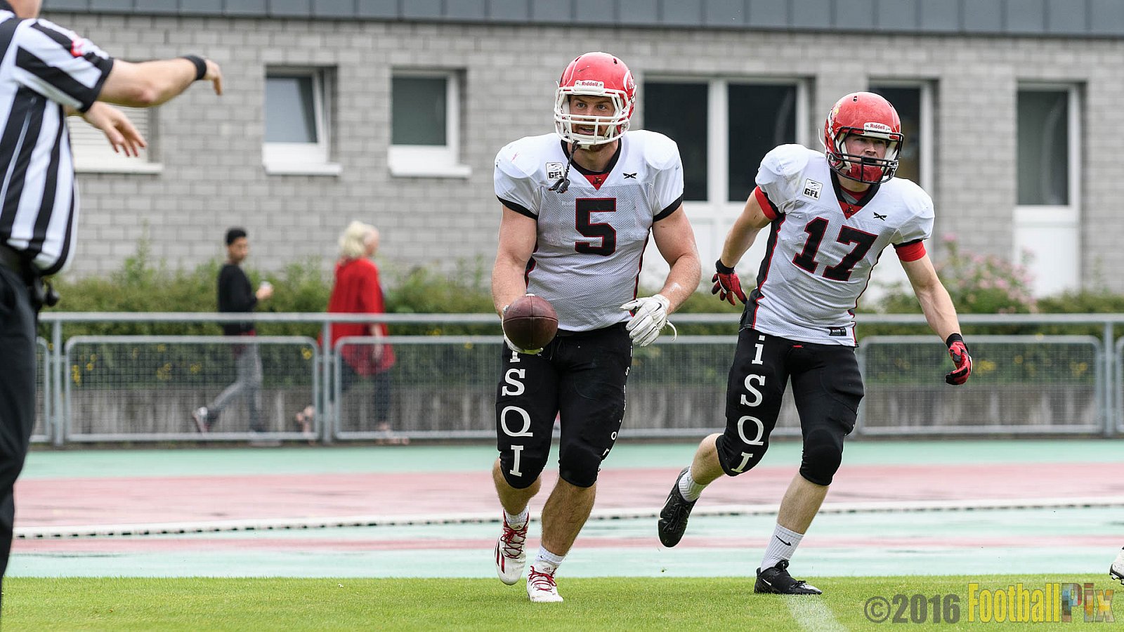 Essen Assindia Cardinals vs. Potsdam Royals - 12.06.2016 GFL2: Essen Assindia Cardinals vs. Potsdam Royals (9:34)