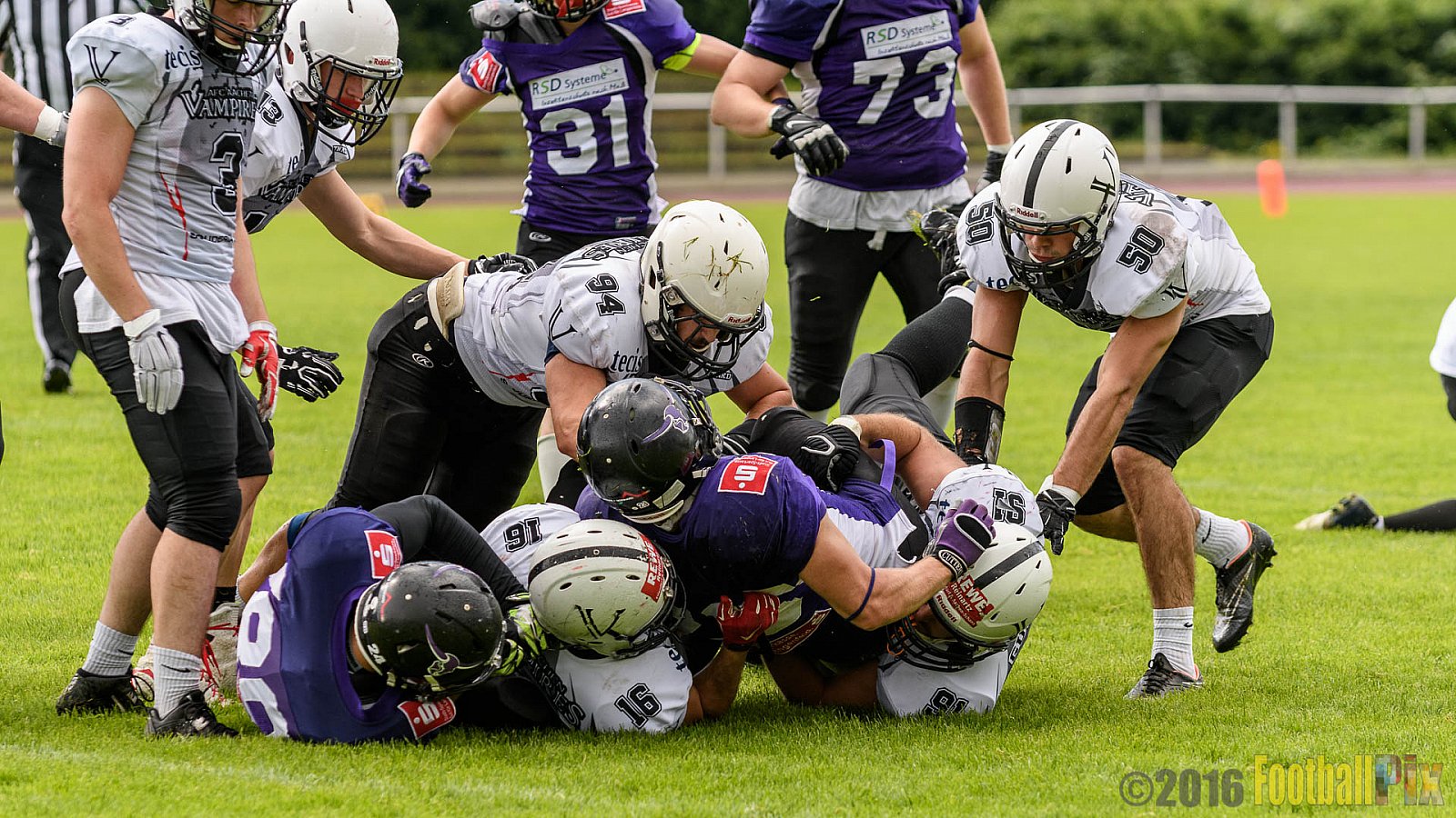Langenfeld Longhorns vs. Aachen Vampires - 26.06.2016 RL NRW: Langenfeld Longhorns vs. Aachen Vampires (39:7)