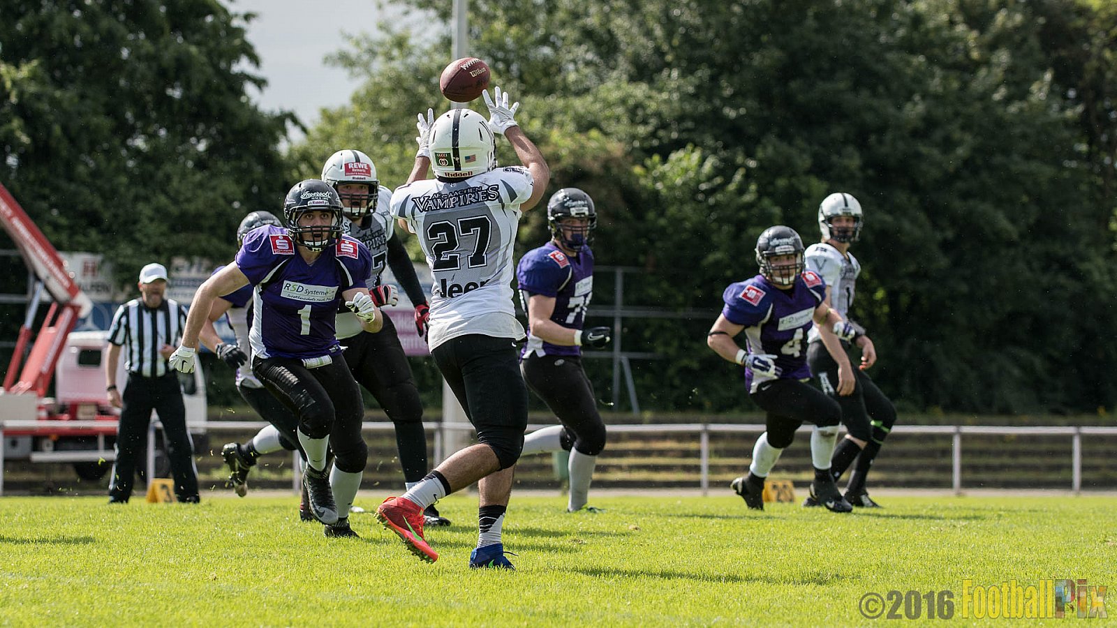 Langenfeld Longhorns vs. Aachen Vampires - 26.06.2016 RL NRW: Langenfeld Longhorns vs. Aachen Vampires (39:7)