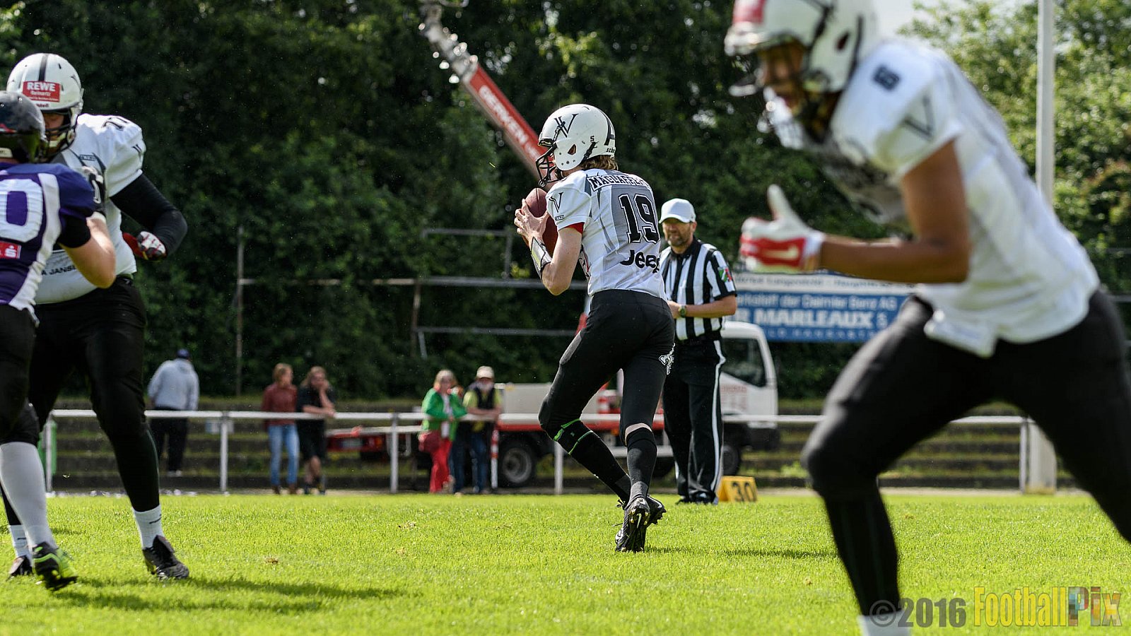 Langenfeld Longhorns vs. Aachen Vampires - 26.06.2016 RL NRW: Langenfeld Longhorns vs. Aachen Vampires (39:7)